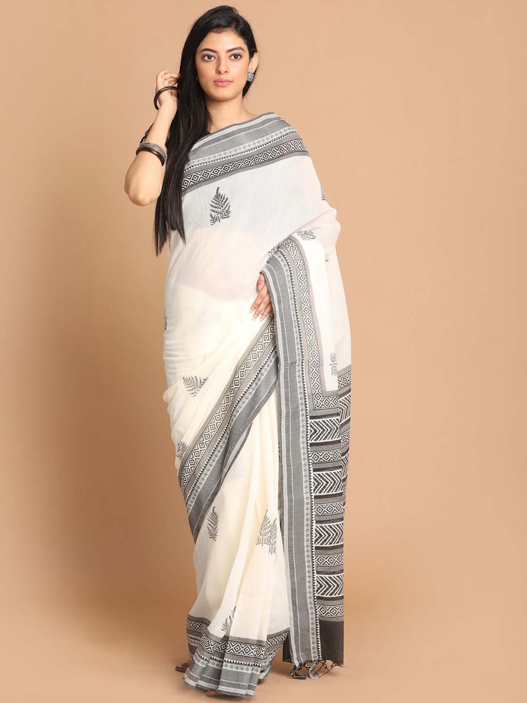 Indethnic Printed Pure Cotton Saree in Black - View 1