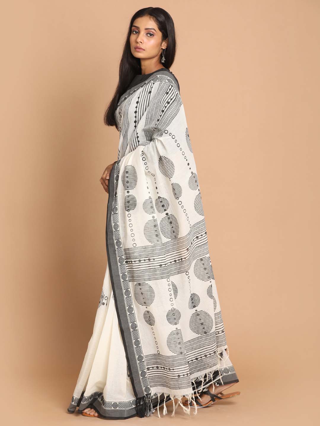 Indethnic Printed Pure Cotton Saree in Black - View 2