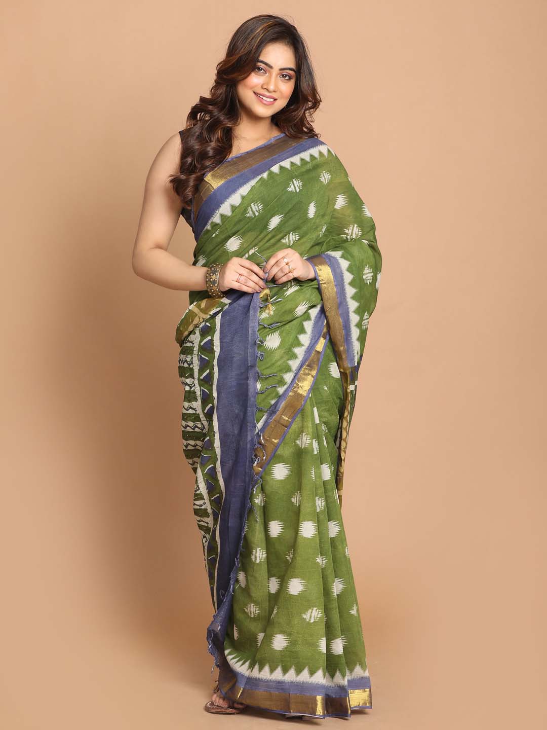 Indethnic Printed Pure Cotton Saree in Green - View 1