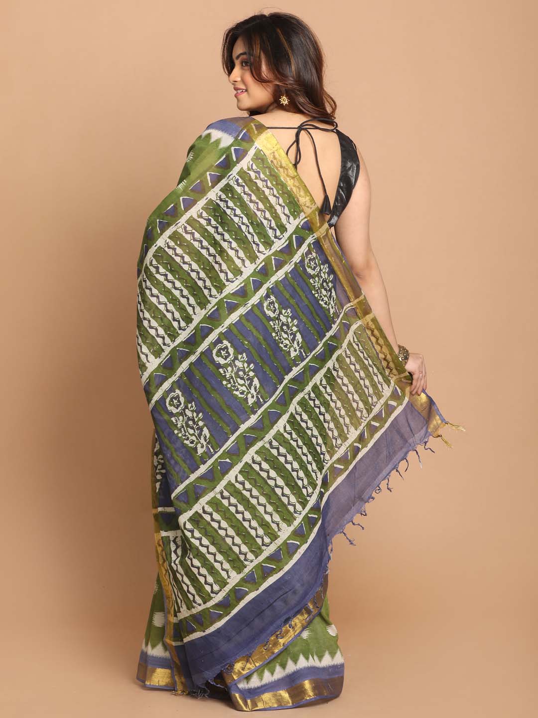 Indethnic Printed Pure Cotton Saree in Green - View 3