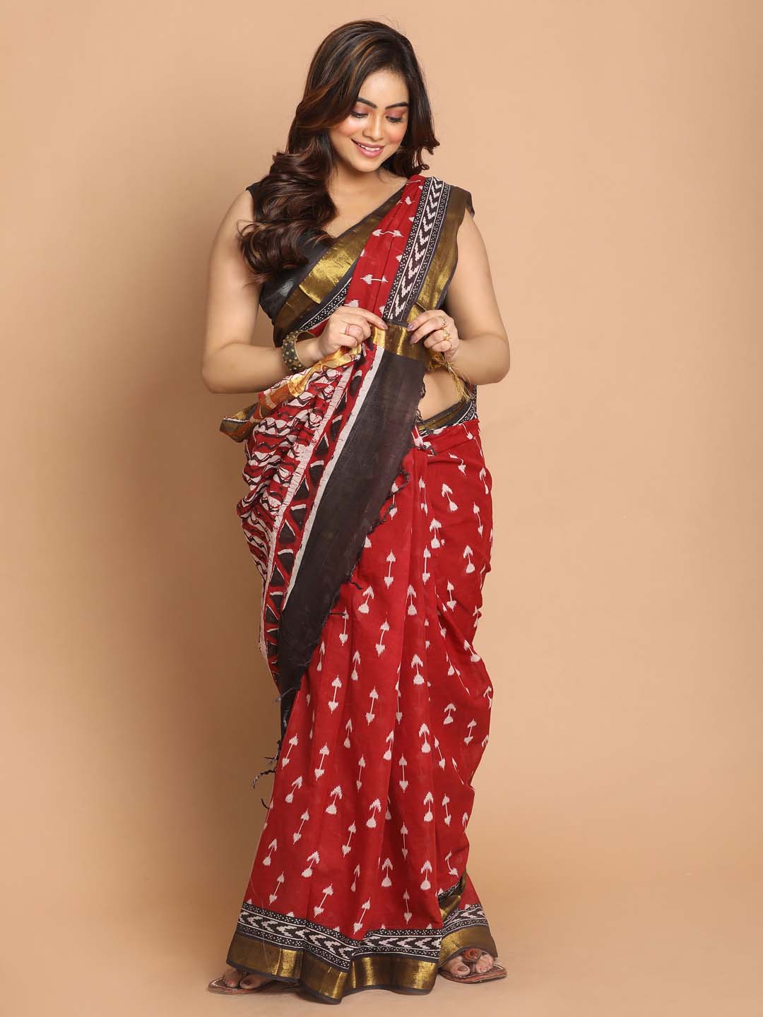 Indethnic Printed Pure Cotton Saree in Maroon - View 1