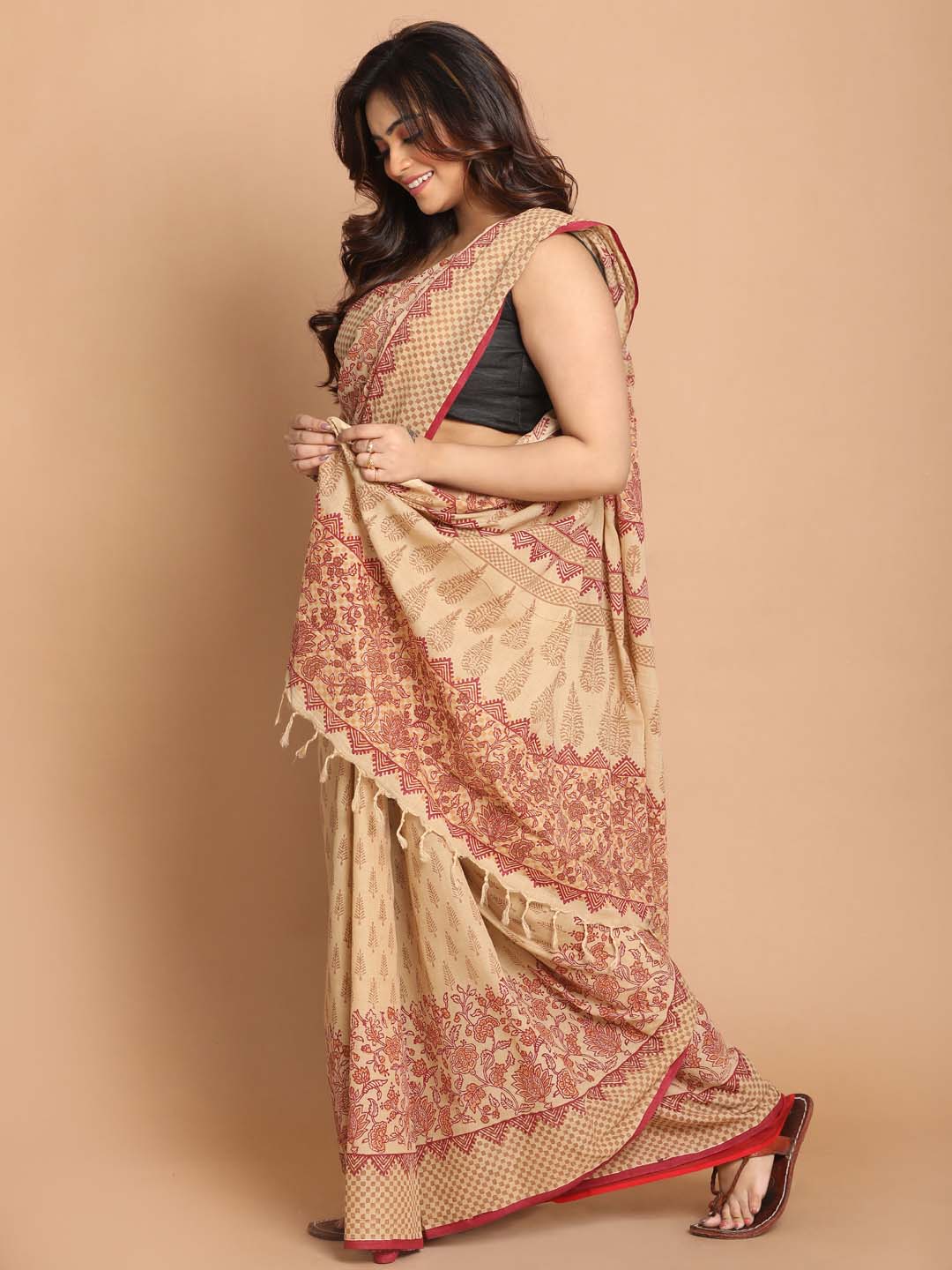 Indethnic Printed Pure Cotton Saree in Maroon - View 2