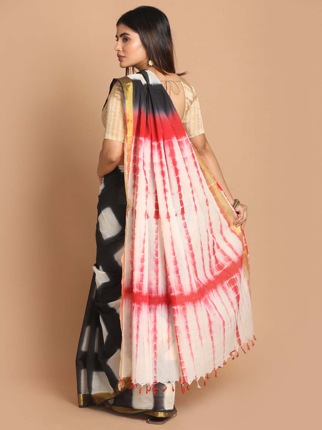 Indethnic Printed Pure Cotton Saree in Multi - View 3