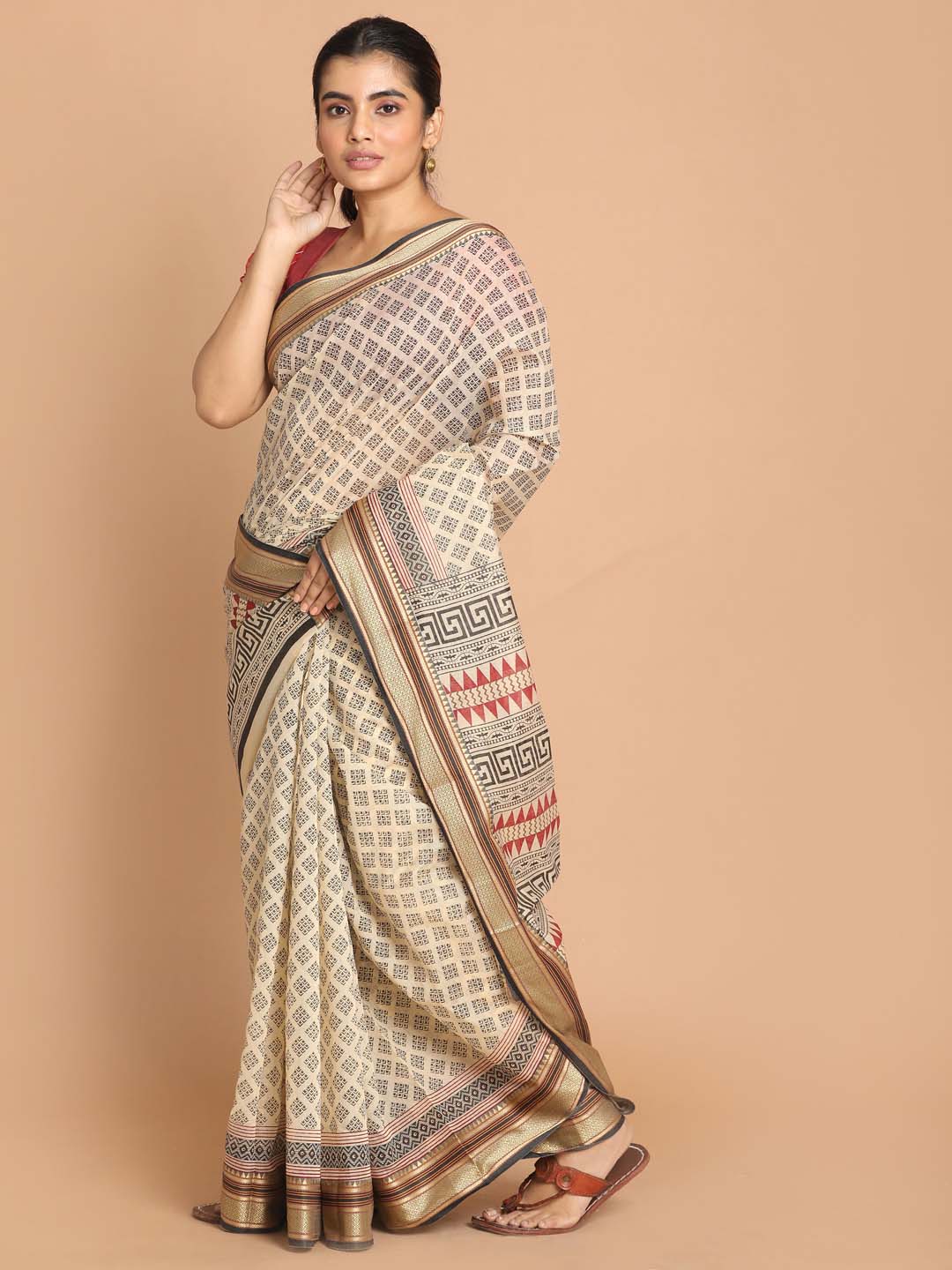 Indethnic Printed Cotton Blend Saree in Black - View 2