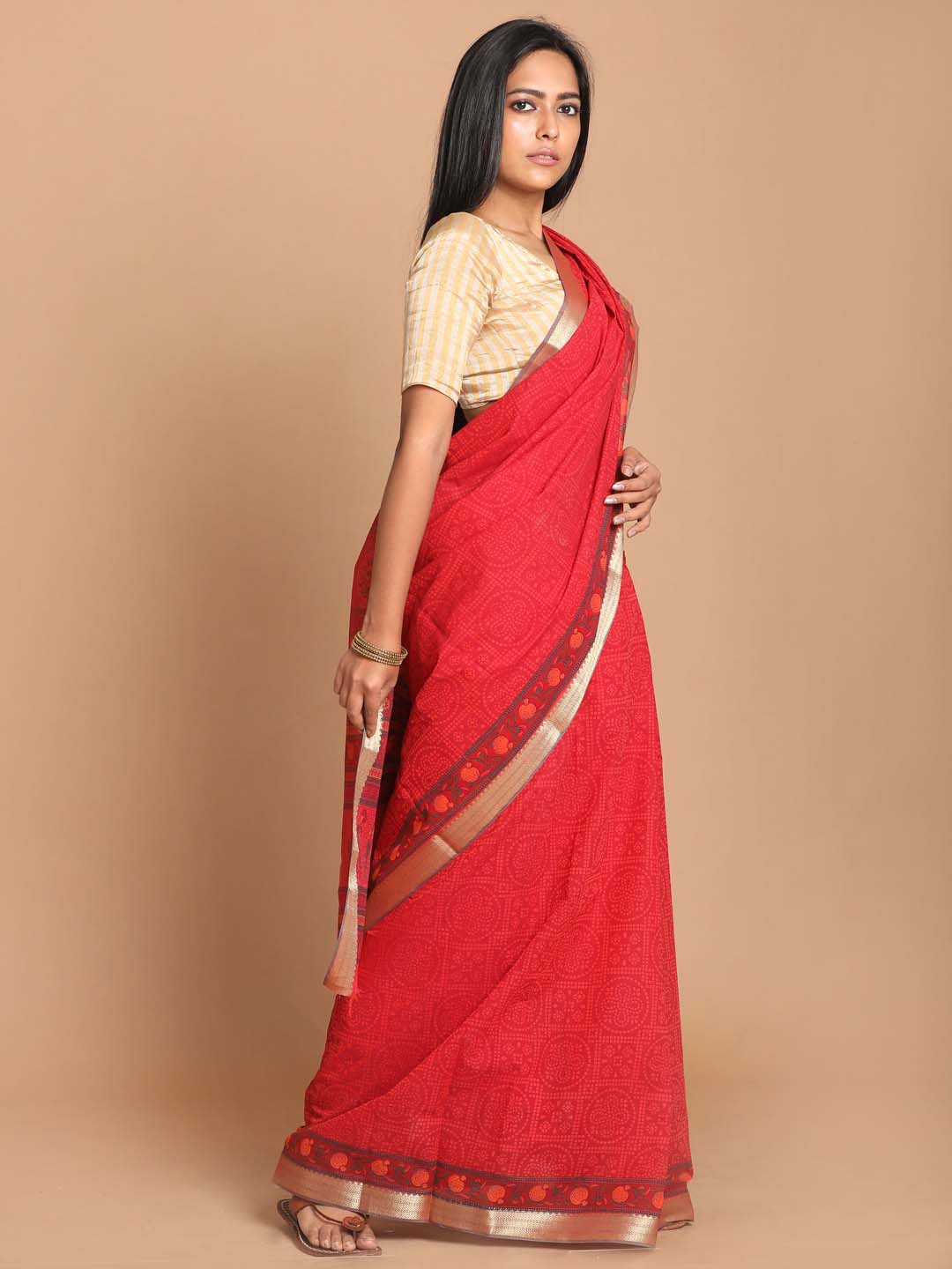 Indethnic Printed Cotton Blend Saree in Red - View 2