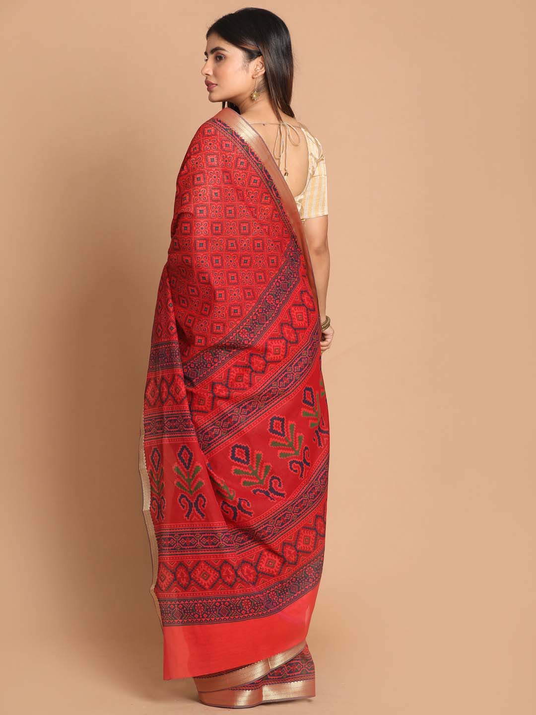 Indethnic Printed Cotton Blend Saree in Red - View 3