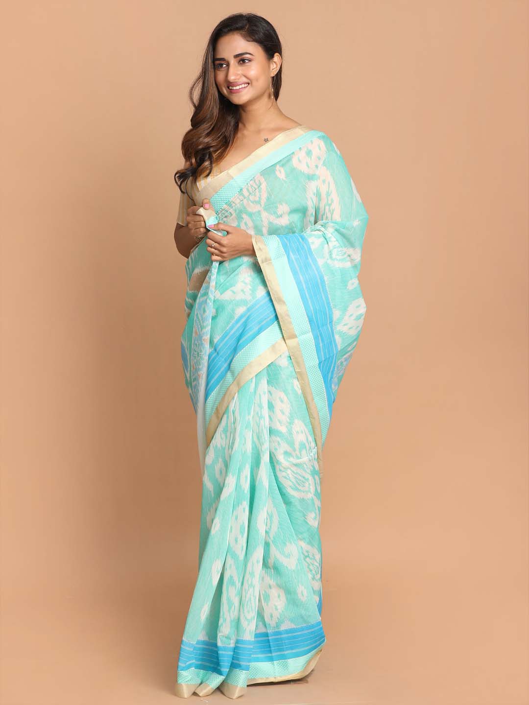 Indethnic Printed Cotton Blend Saree in Green - View 2