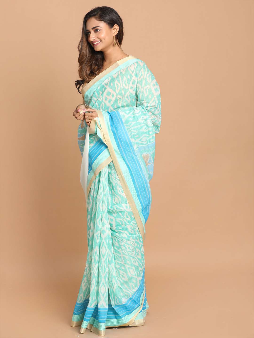 Indethnic Printed Cotton Blend Saree in Green - View 1