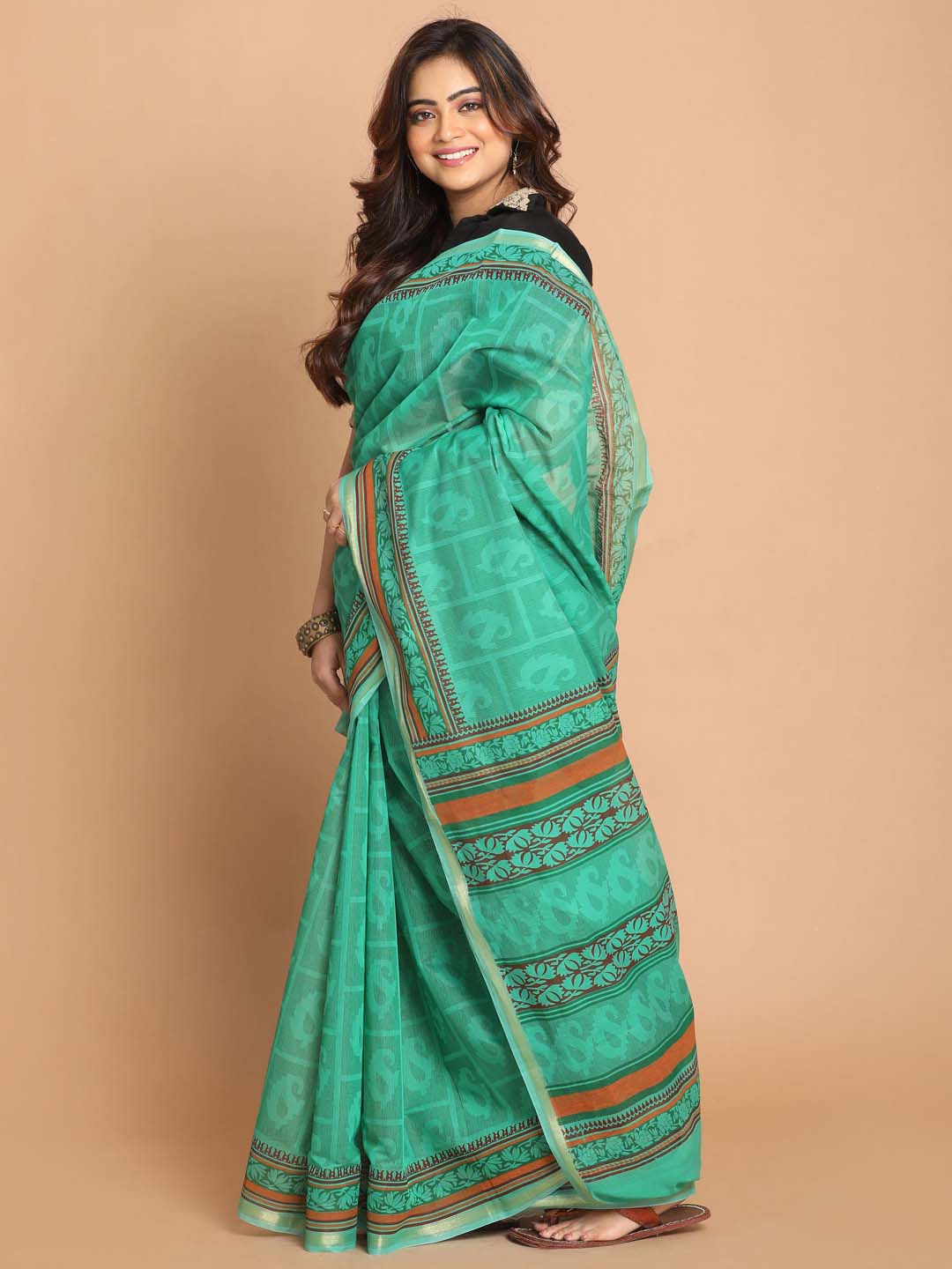 Indethnic Printed Cotton Blend Saree in Green - View 2