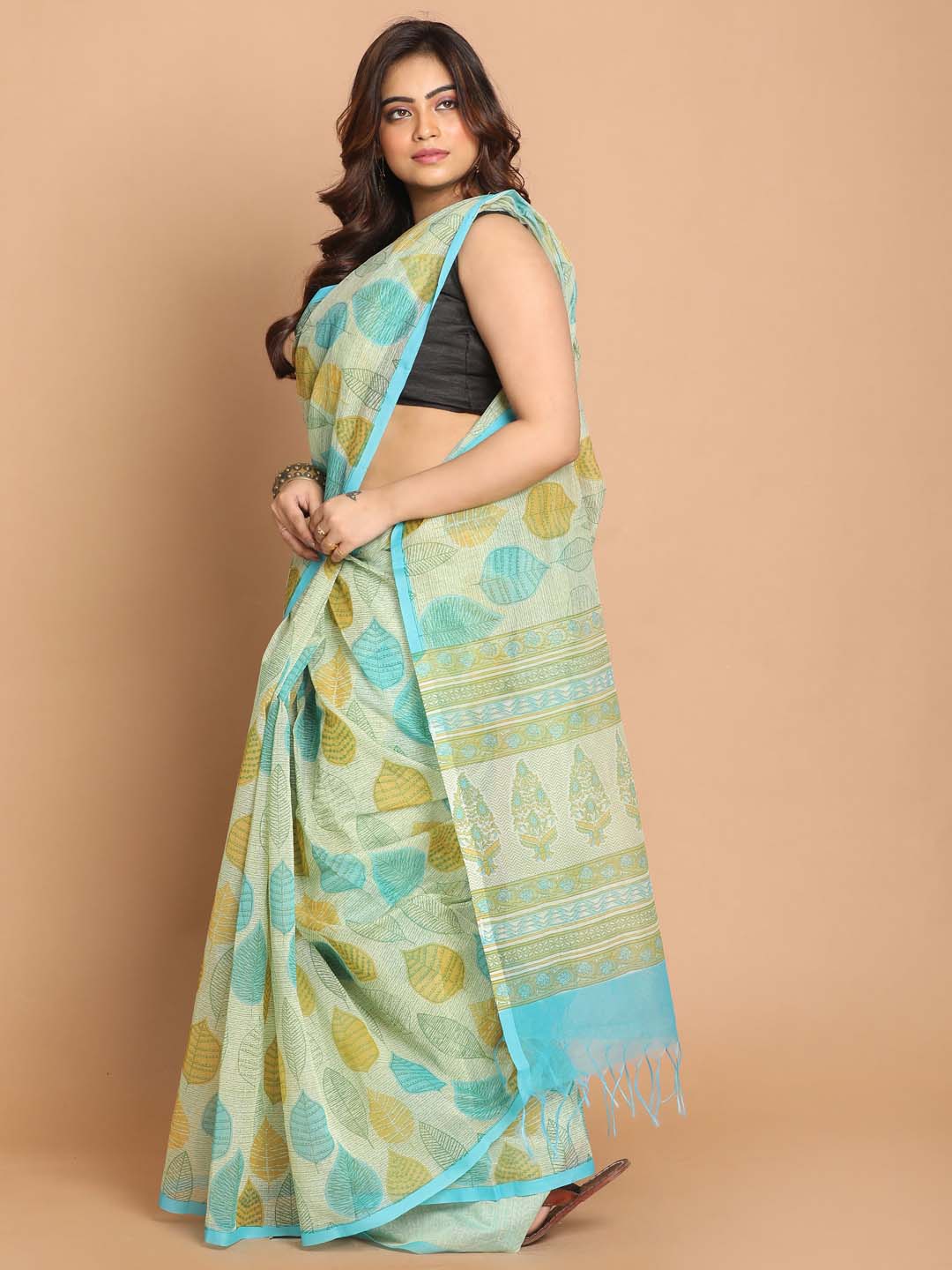 Indethnic Printed Cotton Blend Saree in Green - View 2