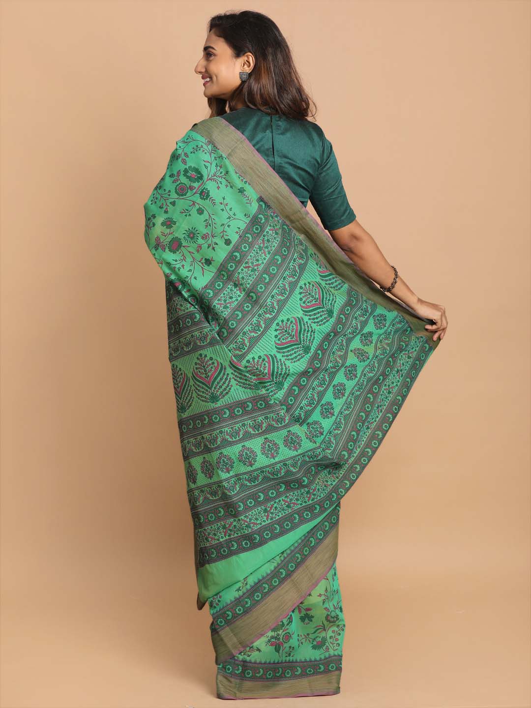 Indethnic Printed Cotton Blend Saree in Green - View 3