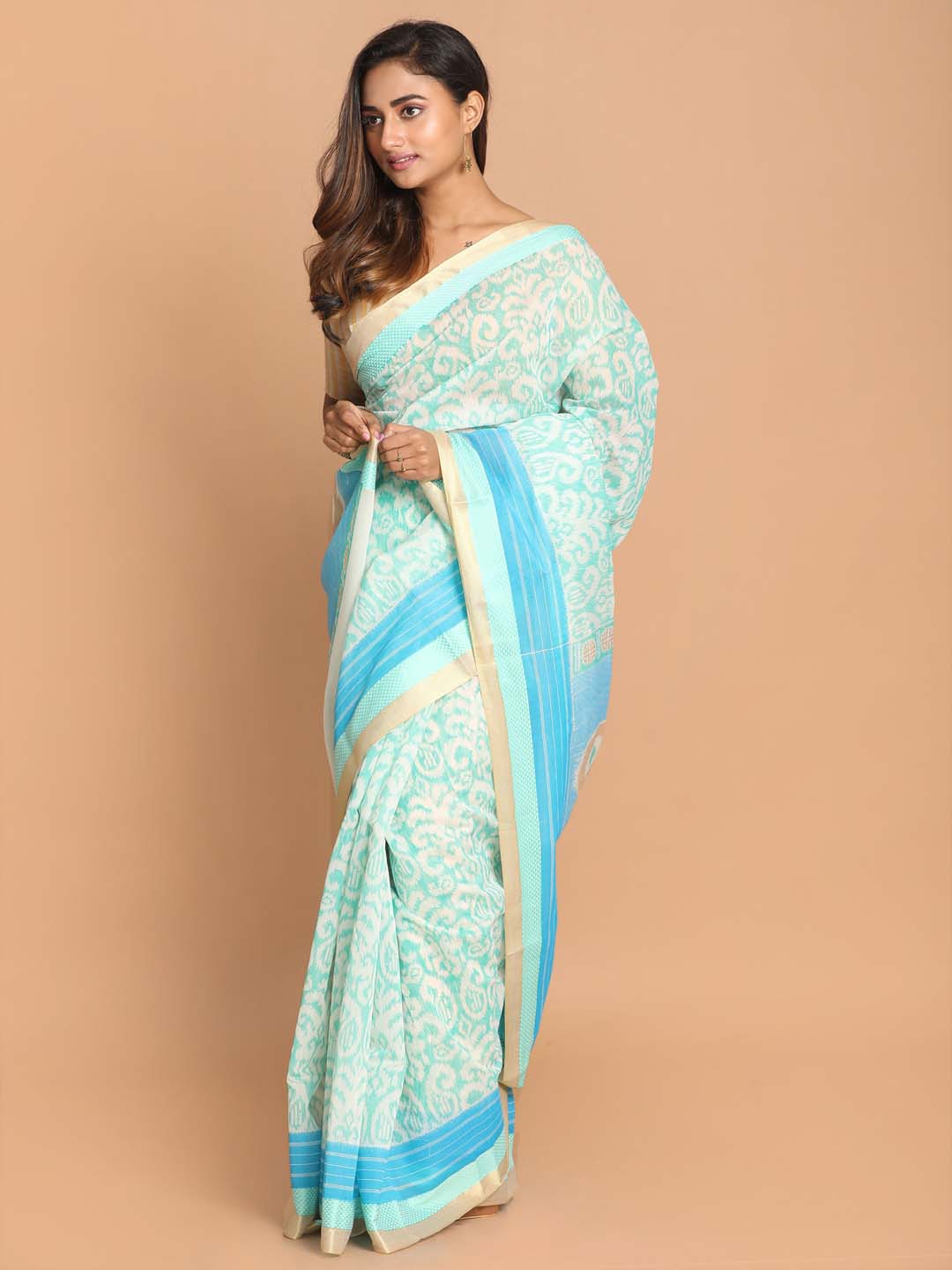 Indethnic Printed Cotton Blend Saree in Green - View 2