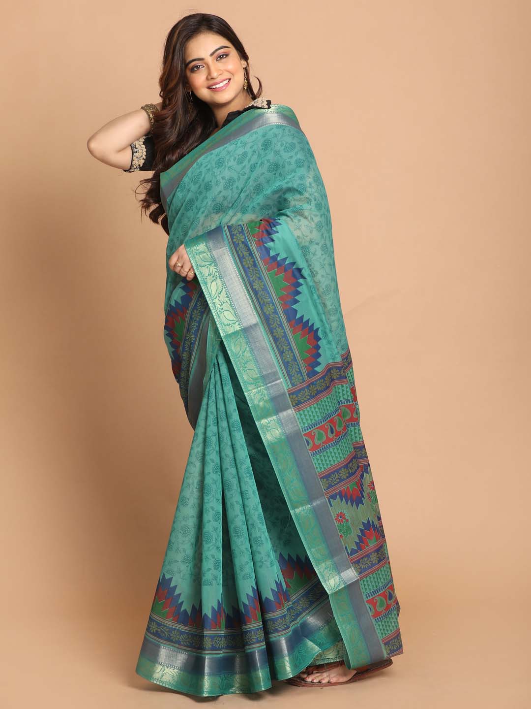 Indethnic Printed Cotton Blend Saree in Green - View 2