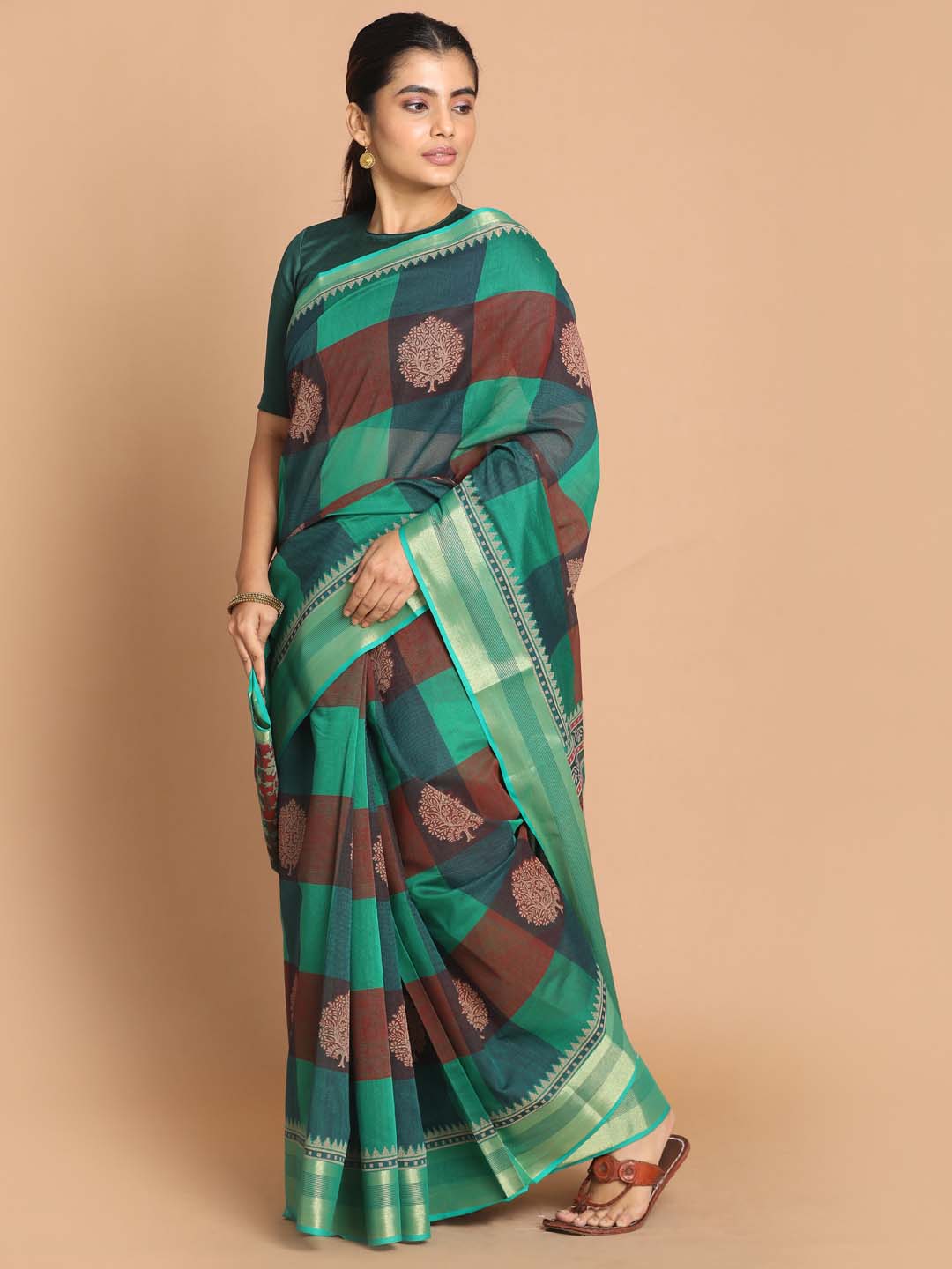Indethnic Printed Cotton Blend Saree in Green - View 2