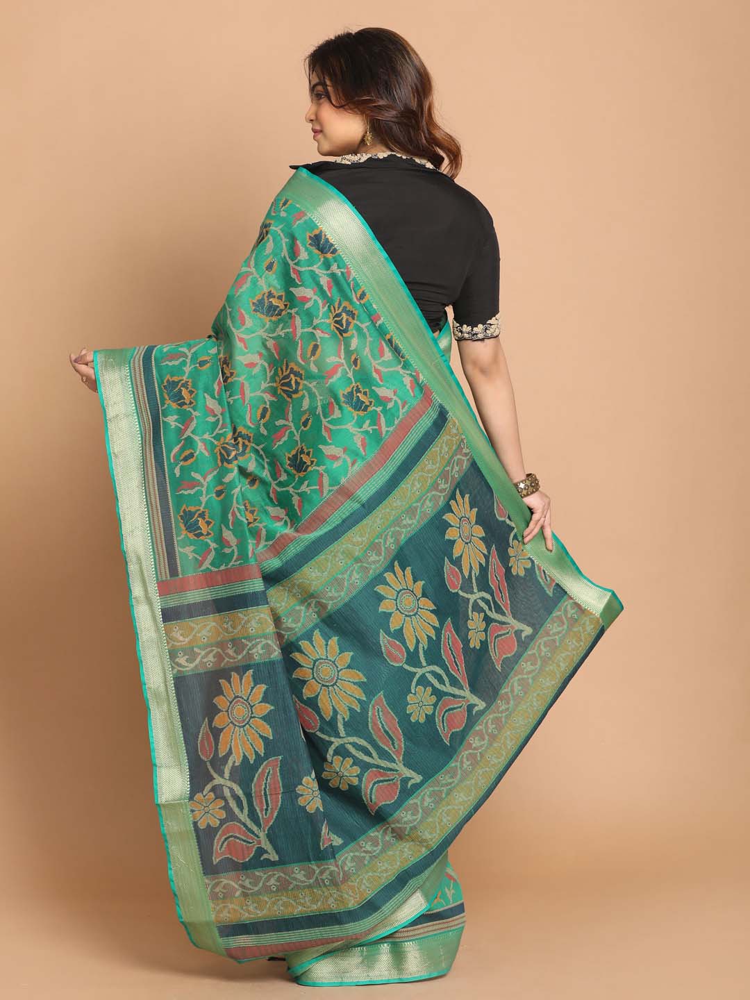 Indethnic Printed Cotton Blend Saree in Green - View 3