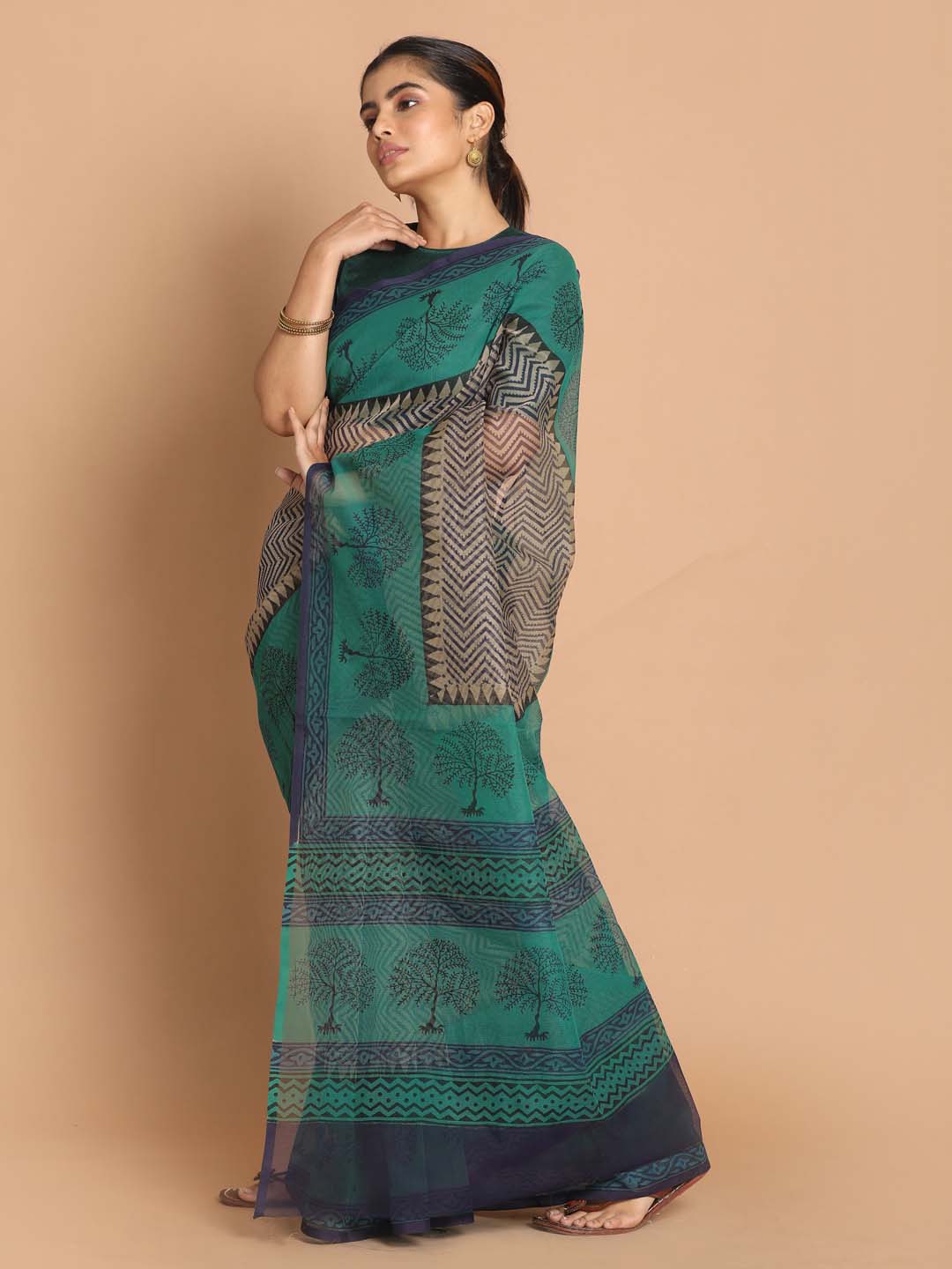 Indethnic Printed Cotton Blend Saree in Green - View 2