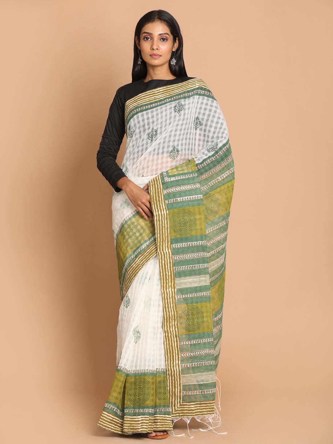 Indethnic Printed Cotton Blend Saree in green - View 1