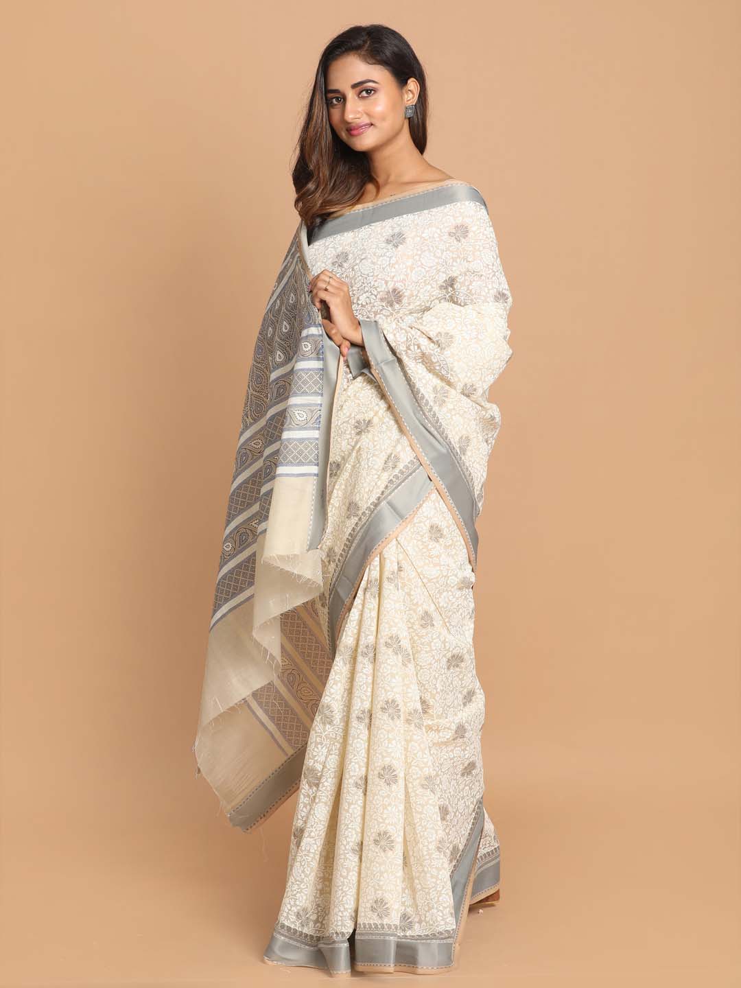 Indethnic Printed Cotton Blend Saree in Grey - View 2
