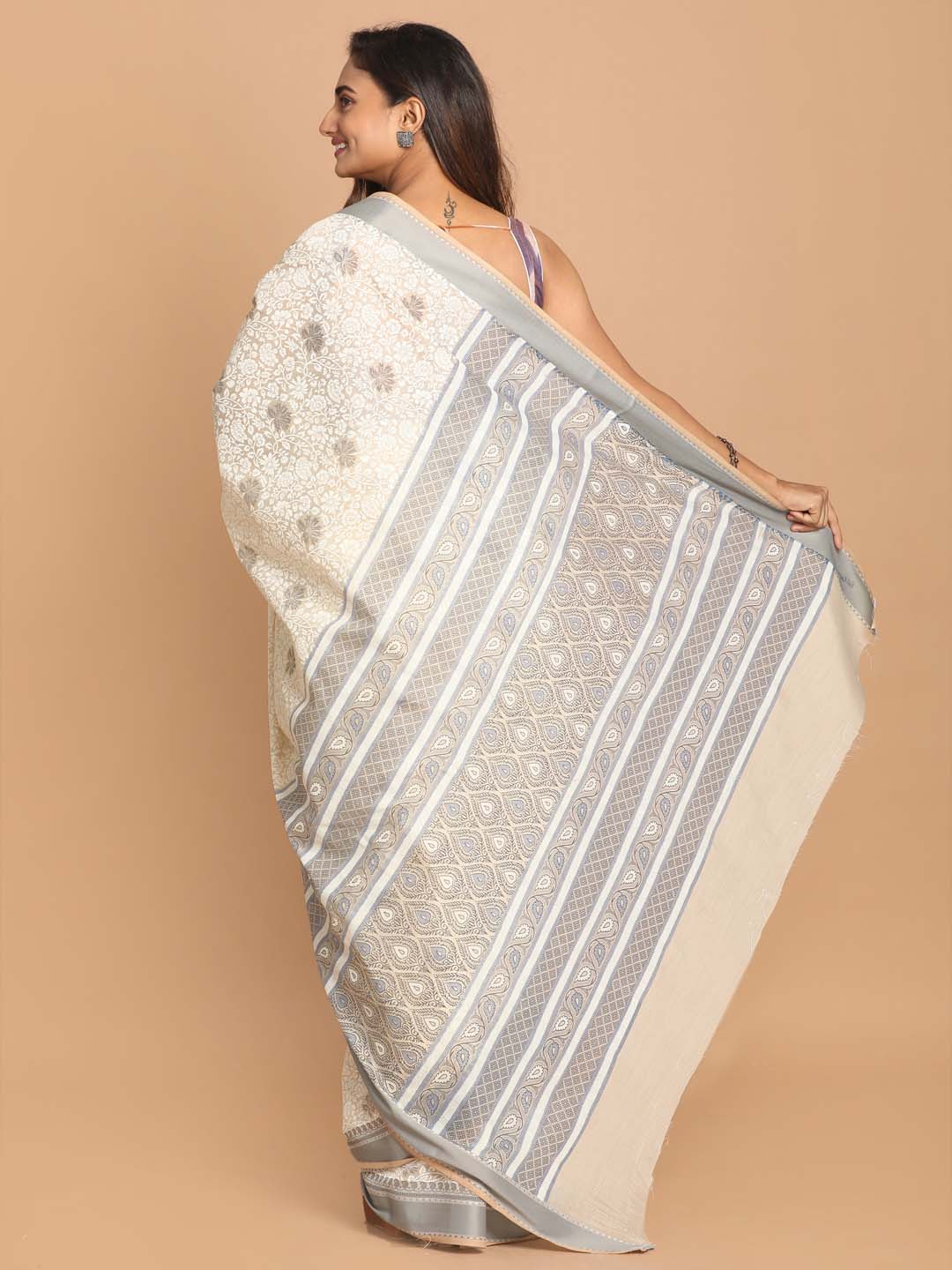 Indethnic Printed Cotton Blend Saree in Grey - View 3