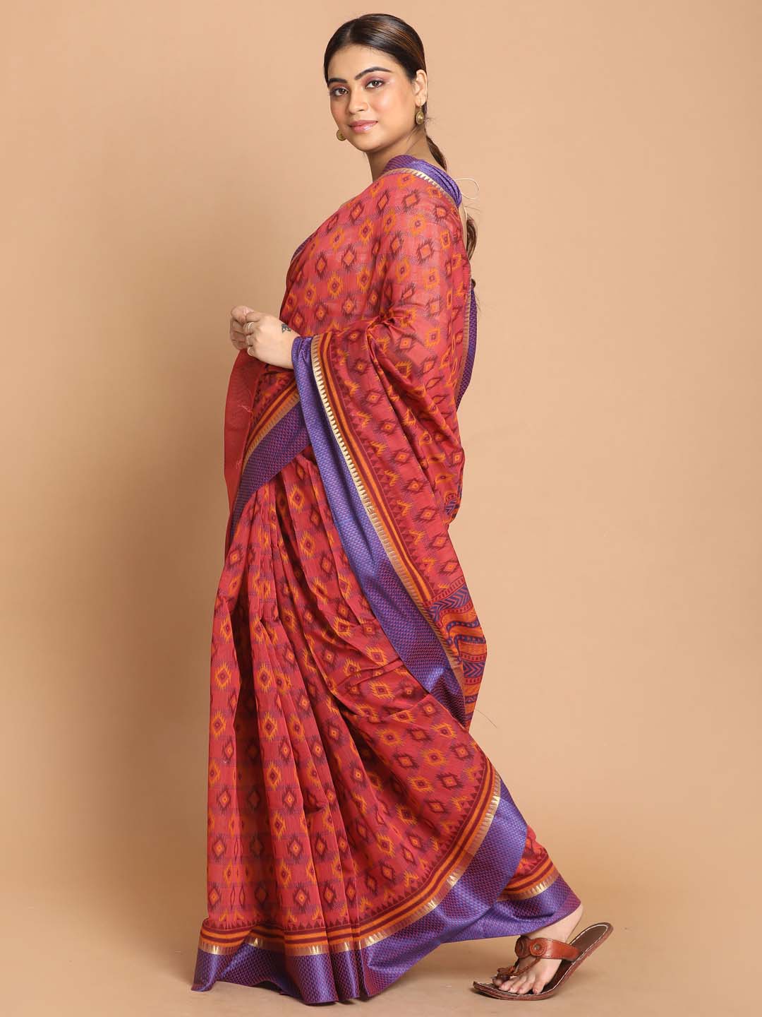 Indethnic Printed Cotton Blend Saree in Magenta - View 2
