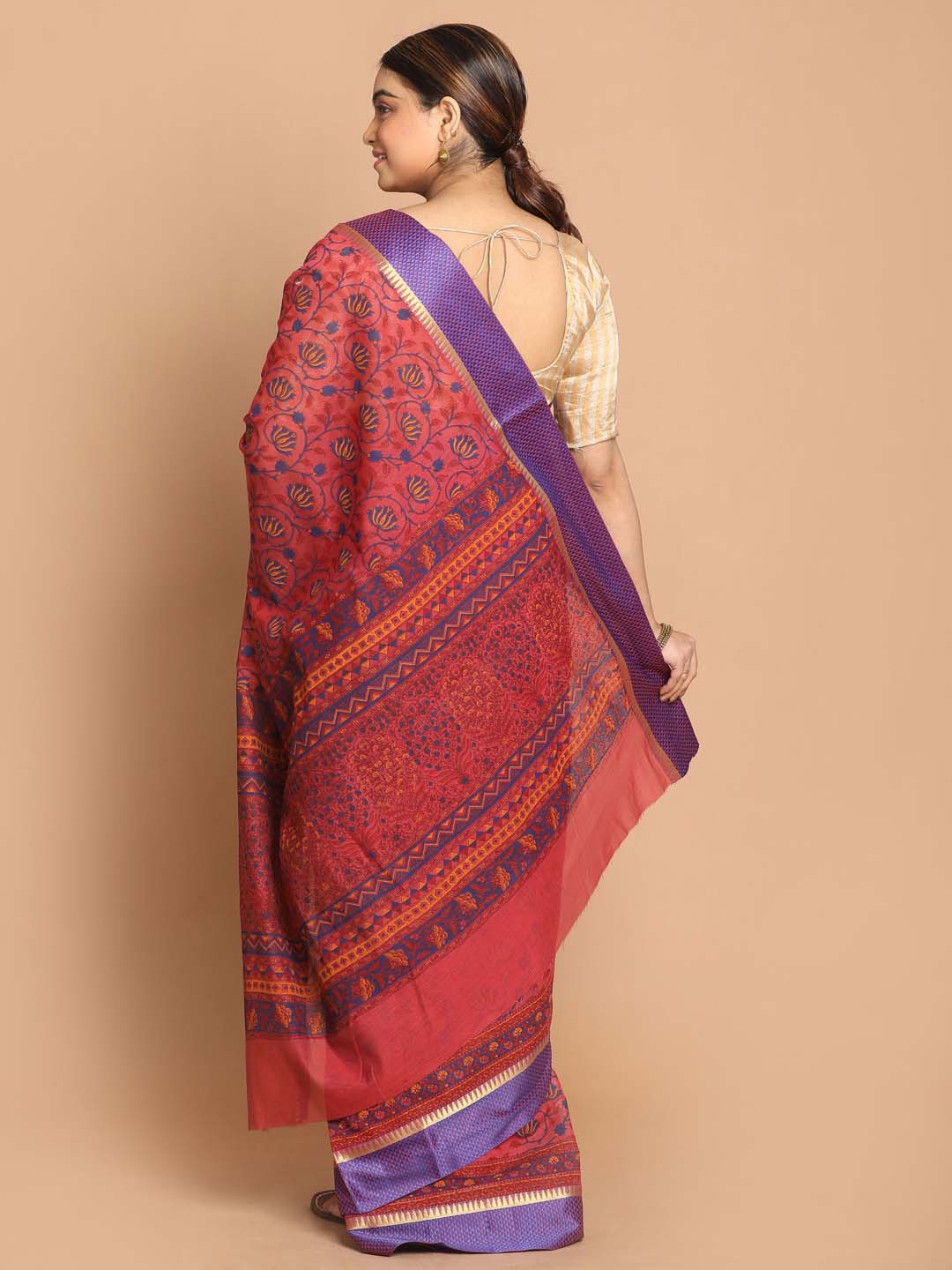 Indethnic Printed Cotton Blend Saree in Magenta - View 3