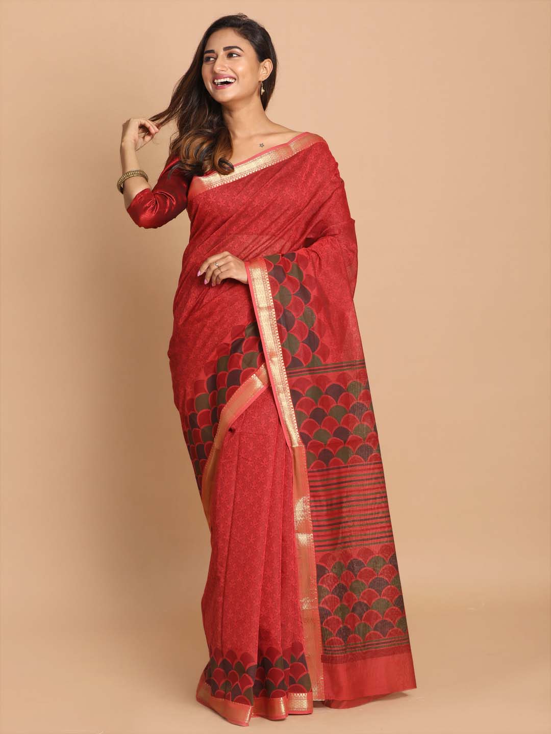 Indethnic Printed Cotton Blend Saree in Maroon - View 1