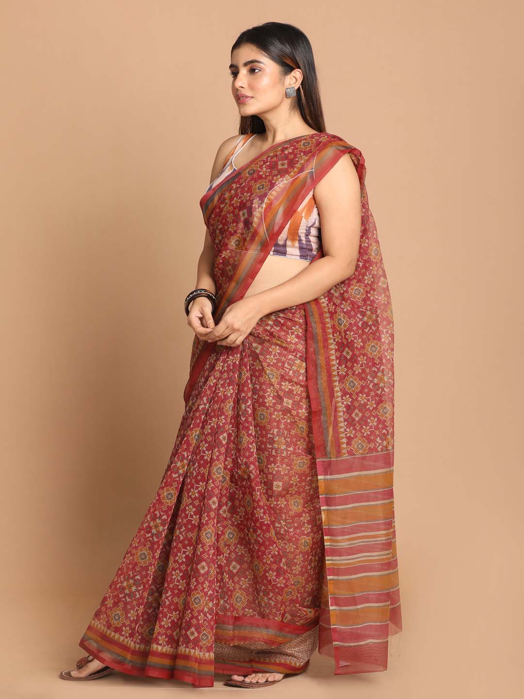Indethnic Printed Cotton Blend Saree in Maroon - View 2