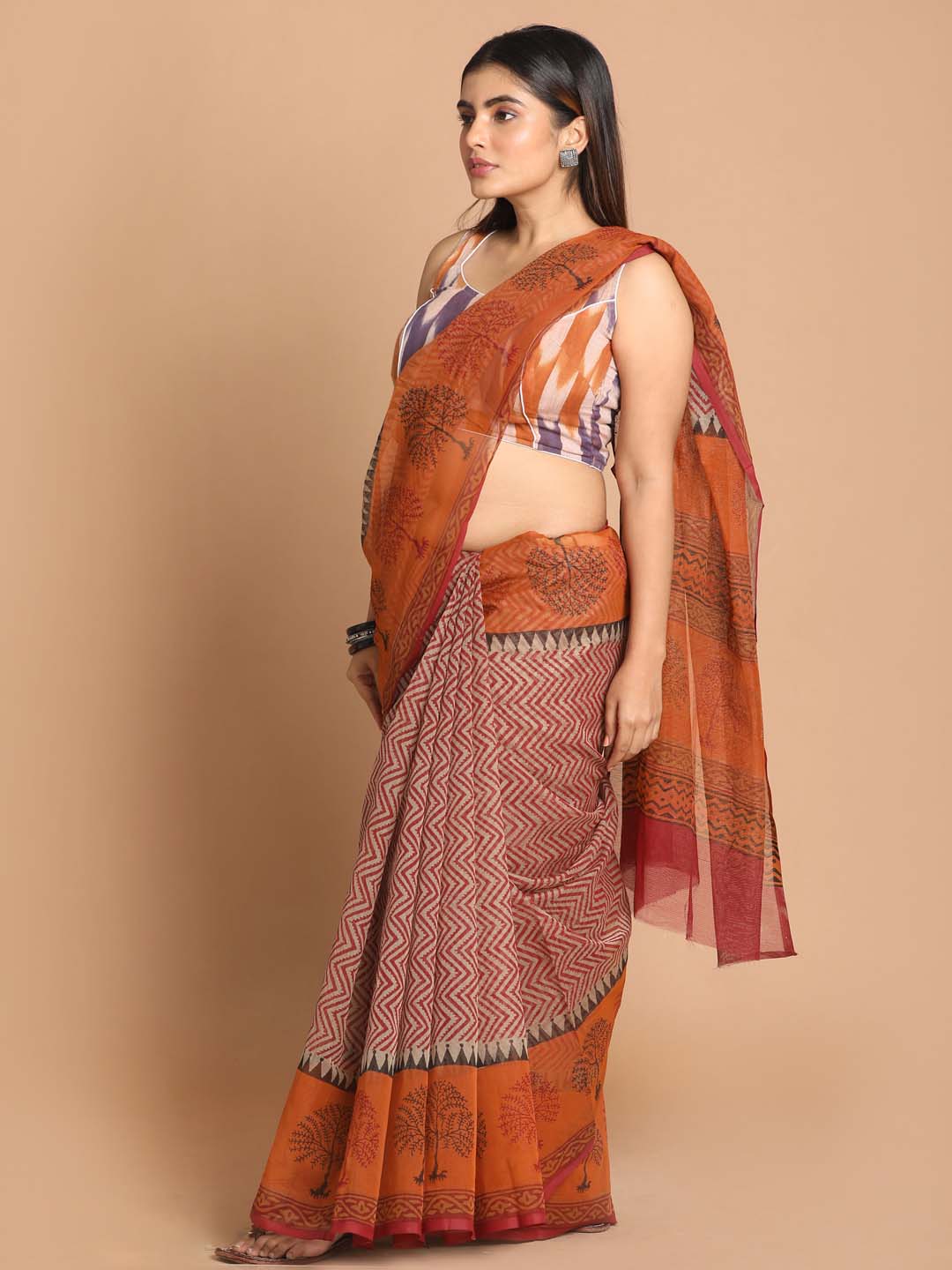 Indethnic Printed Cotton Blend Saree in Maroon - View 2