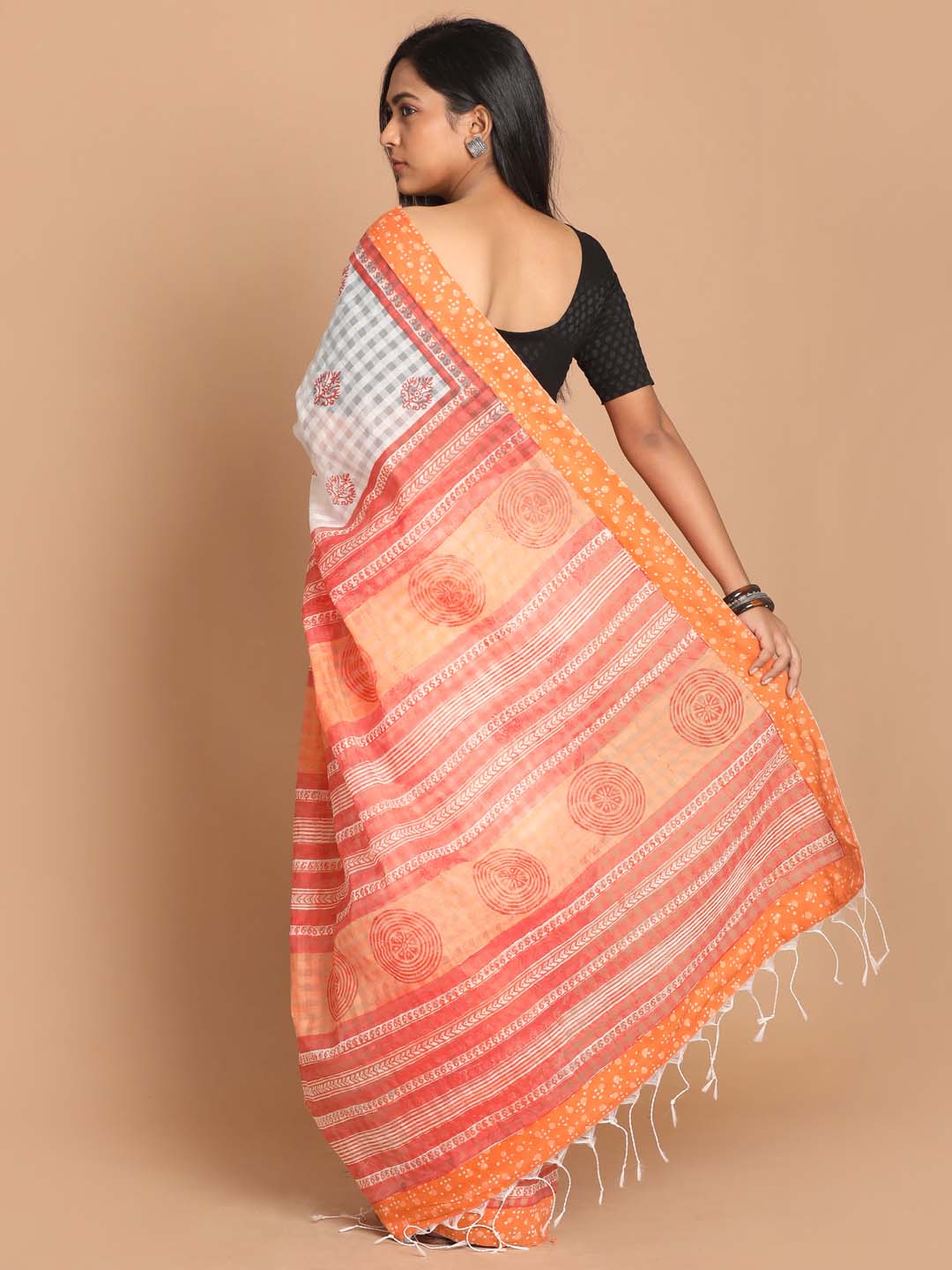 Indethnic Printed Cotton Blend Saree in orange - View 3