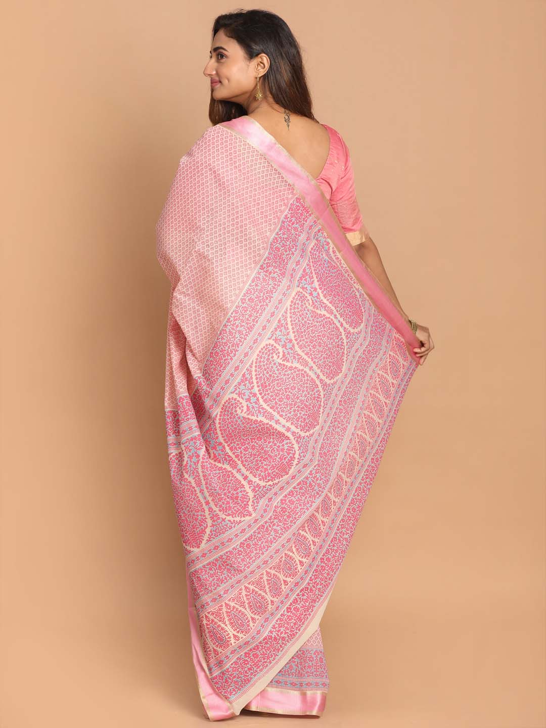 Indethnic Printed Cotton Blend Saree in Pink - View 3