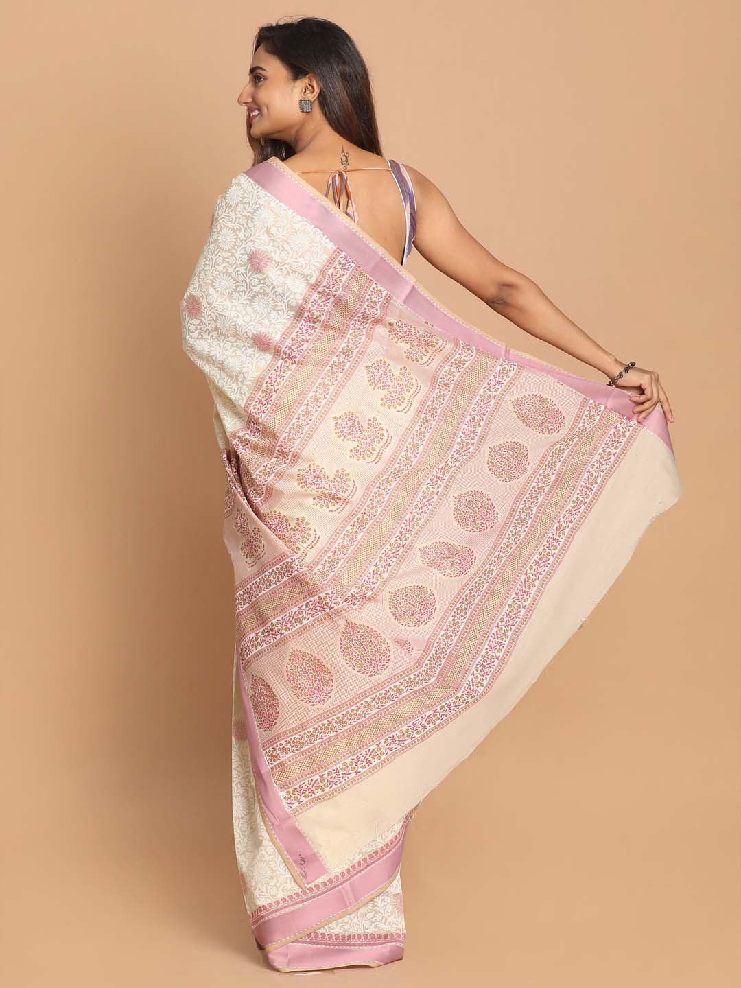 Indethnic Printed Cotton Blend Saree in Pink - View 3