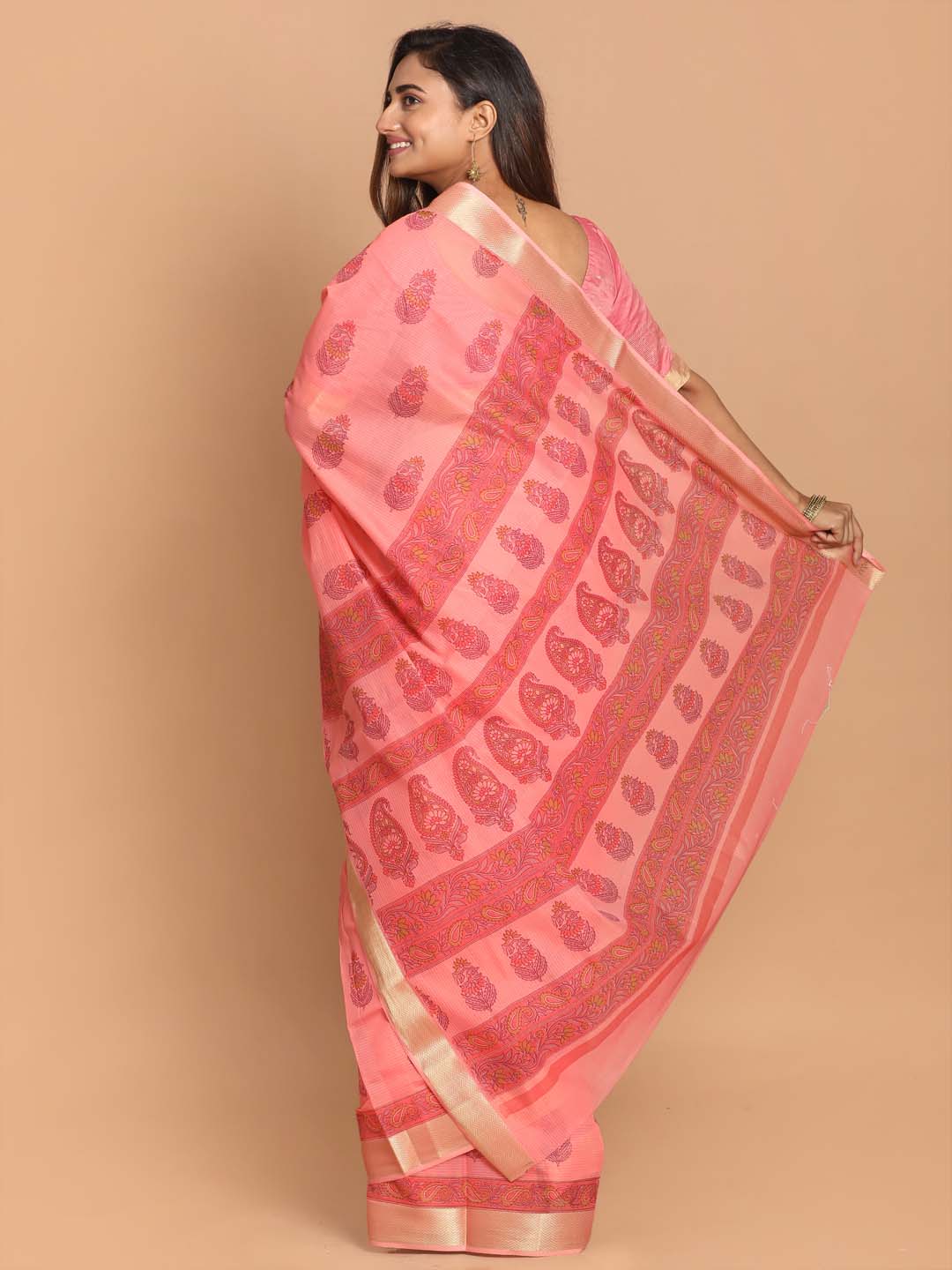 Indethnic Printed Cotton Blend Saree in Pink - View 3