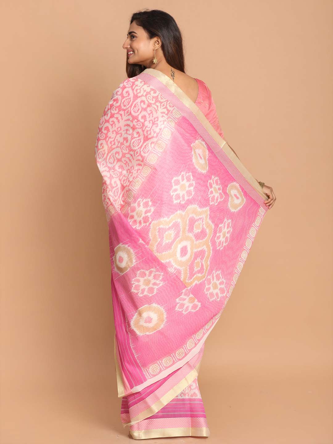 Indethnic Printed Cotton Blend Saree in Pink - View 3