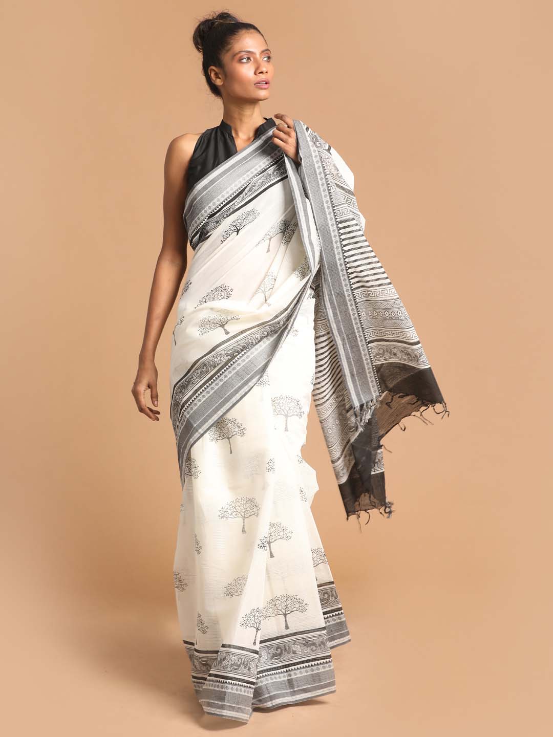 Indethnic Printed Pure Cotton Saree in Black - View 1