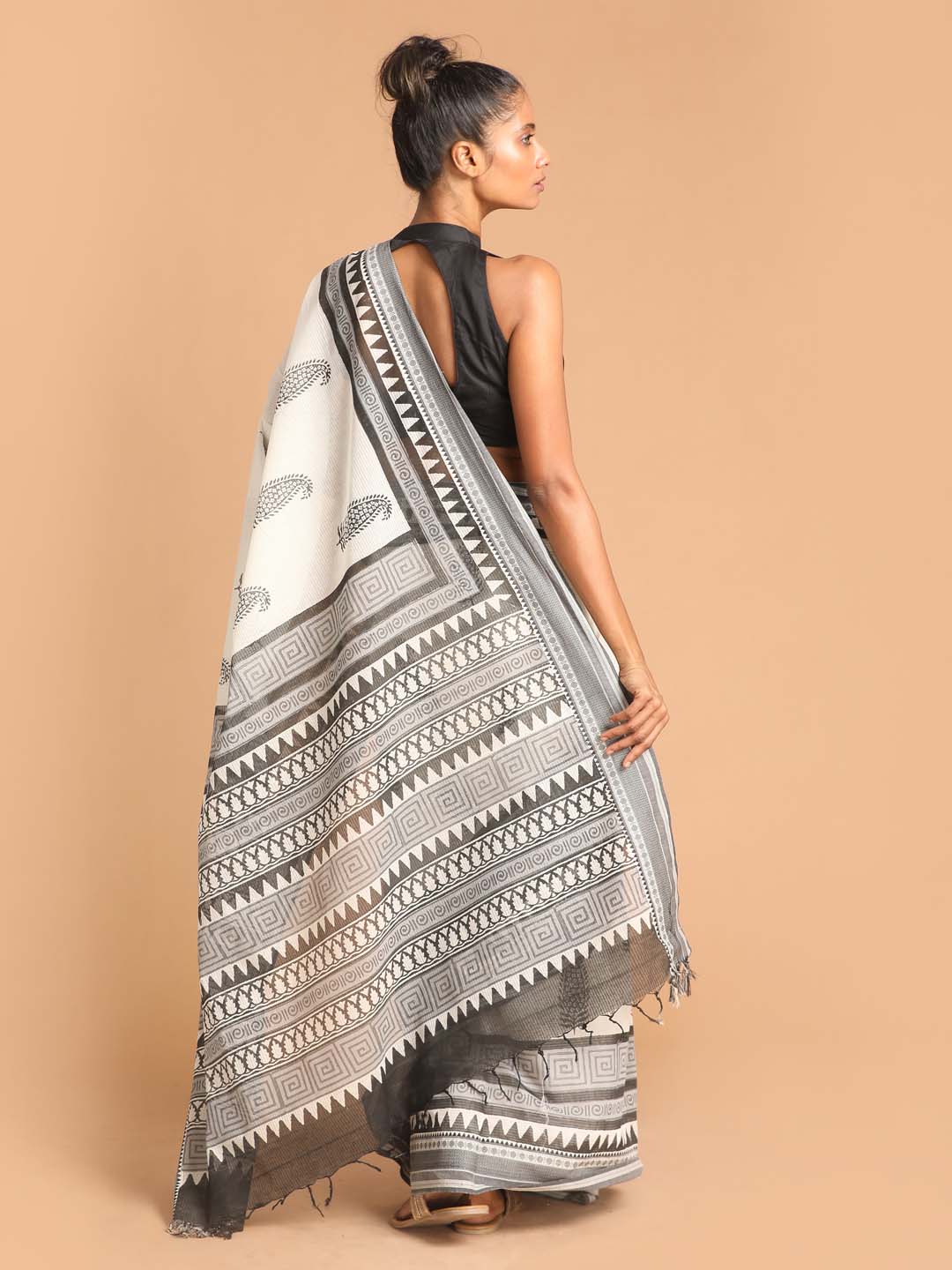 Indethnic Printed Pure Cotton Saree in Black - View 3