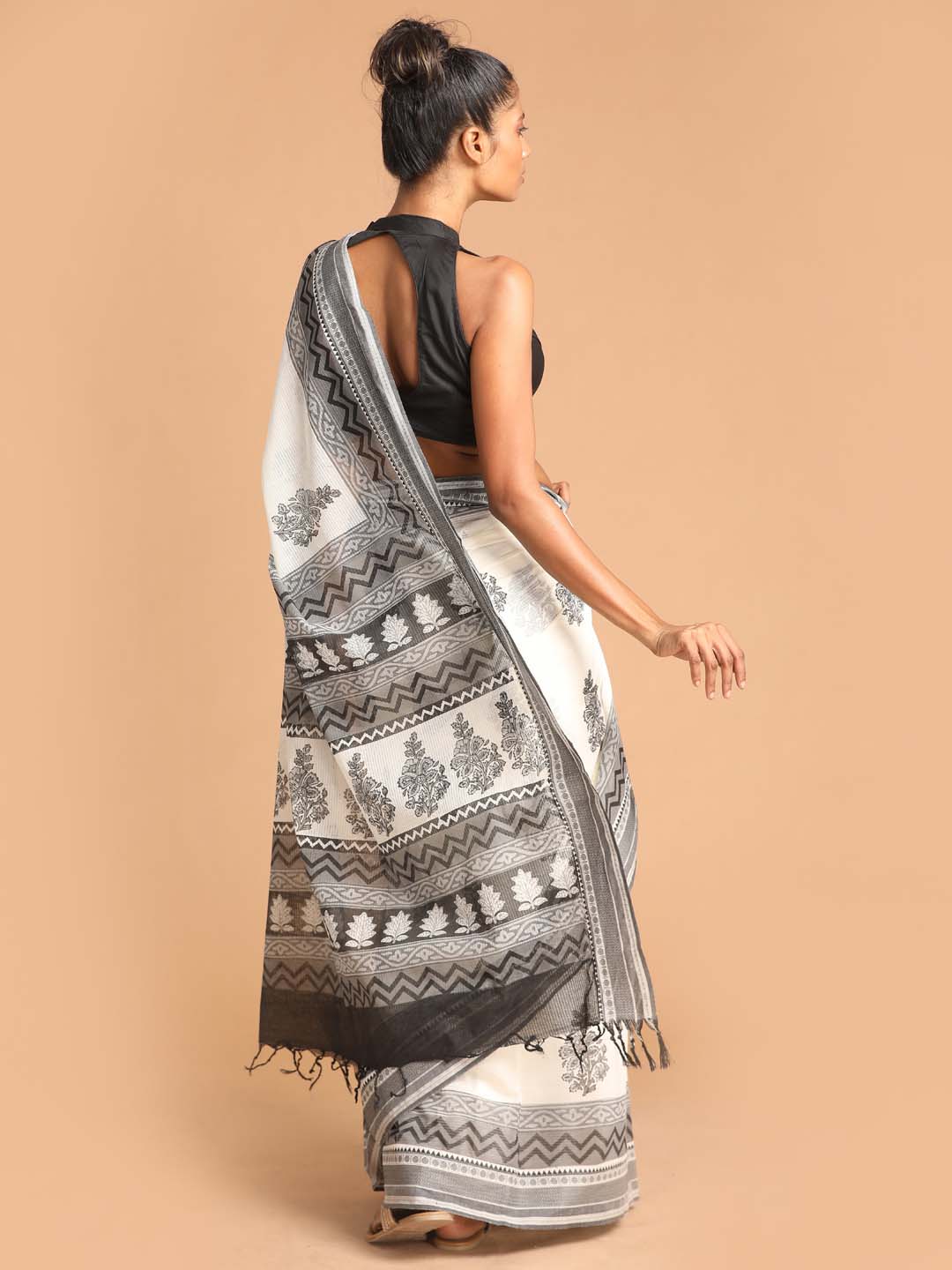 Indethnic Printed Pure Cotton Saree in Black - View 3