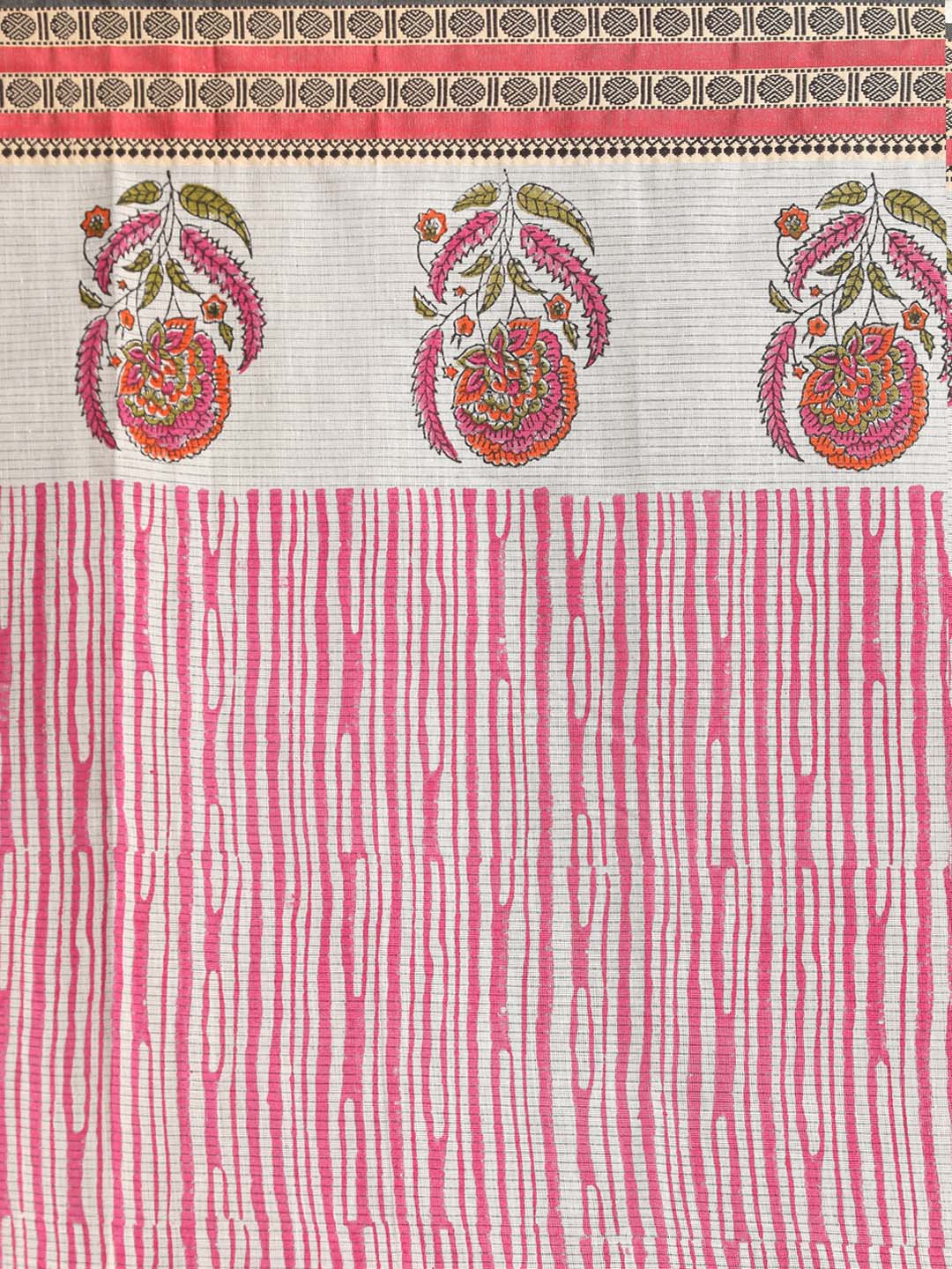 Indethnic Printed Pure Cotton Saree in Magenta - Saree Detail View