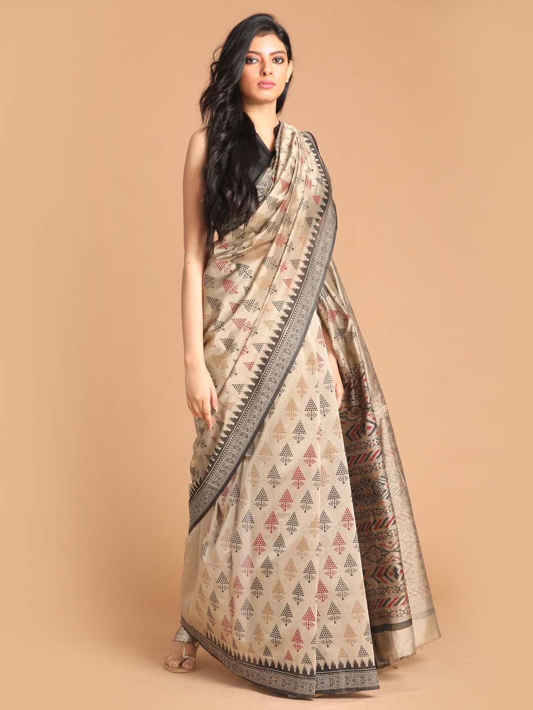 Indethnic Printed Cotton Blend Saree in Black - View 1