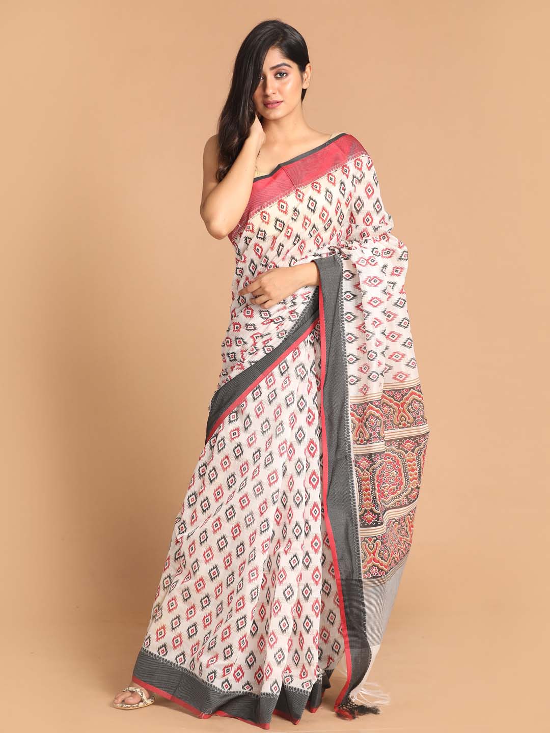 Indethnic Printed Cotton Blend Saree in Black - View 1