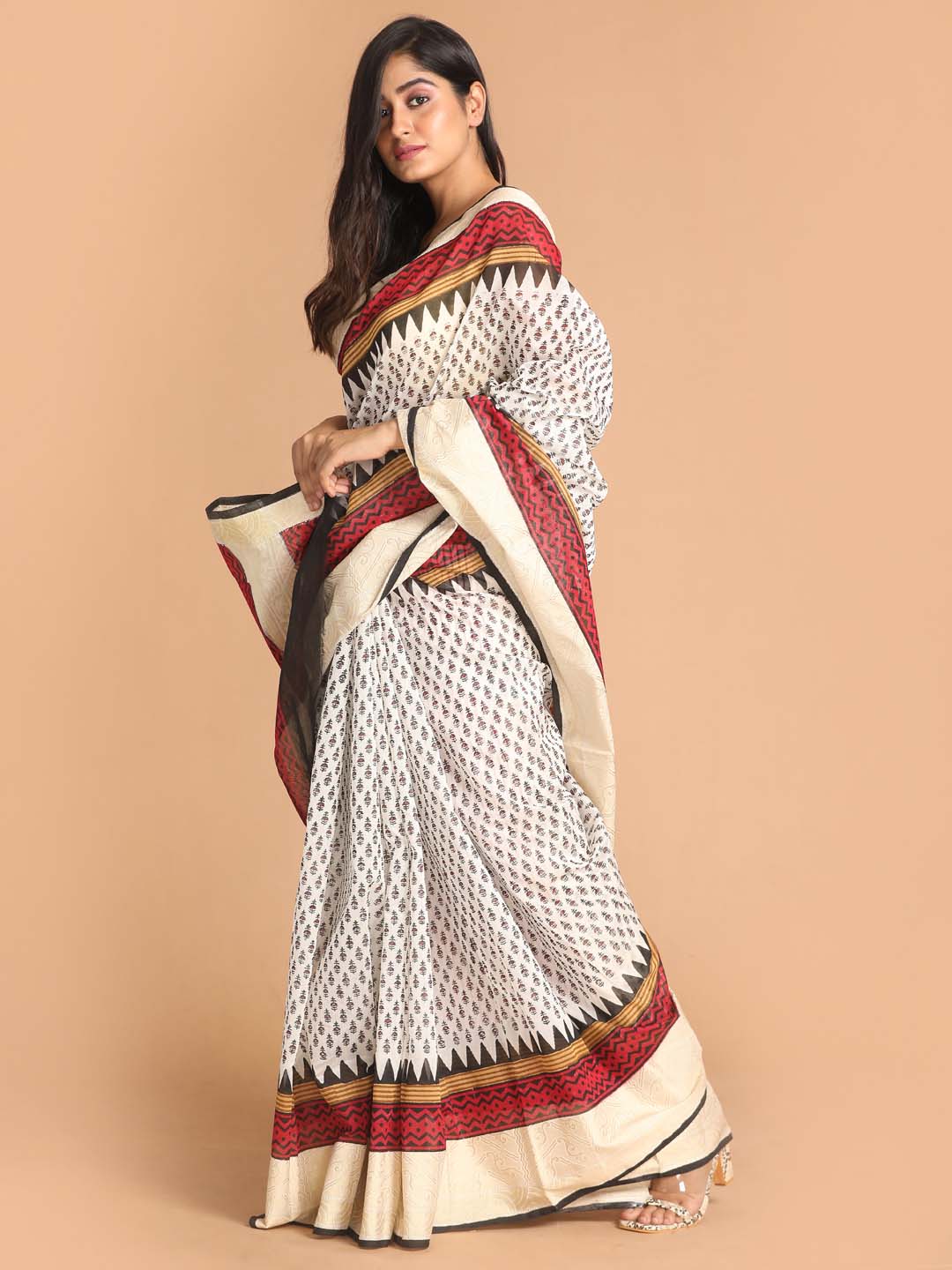 Indethnic Printed Cotton Blend Saree in Black - View 2