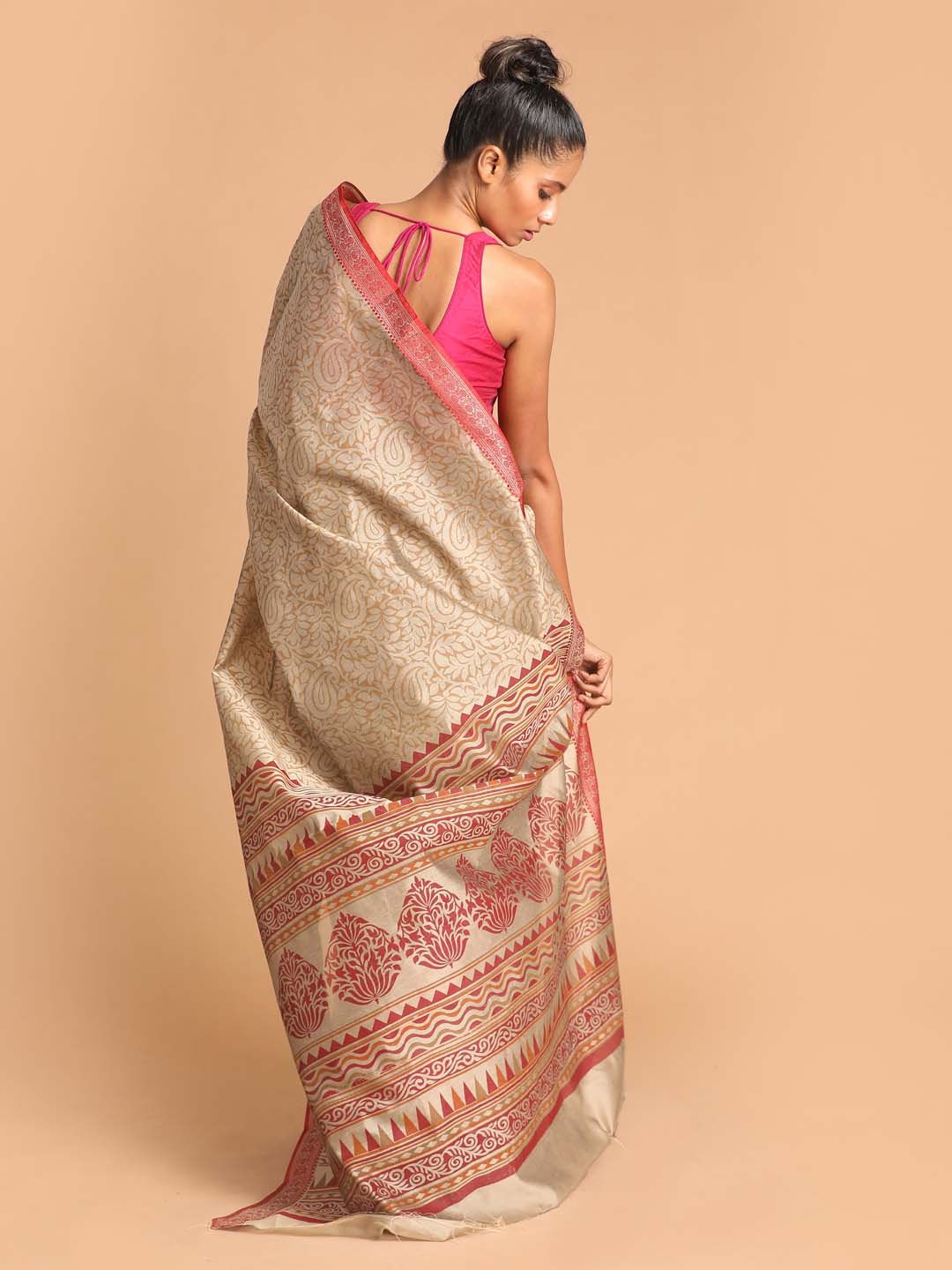 Indethnic Printed Cotton Blend Saree in Beige - View 3