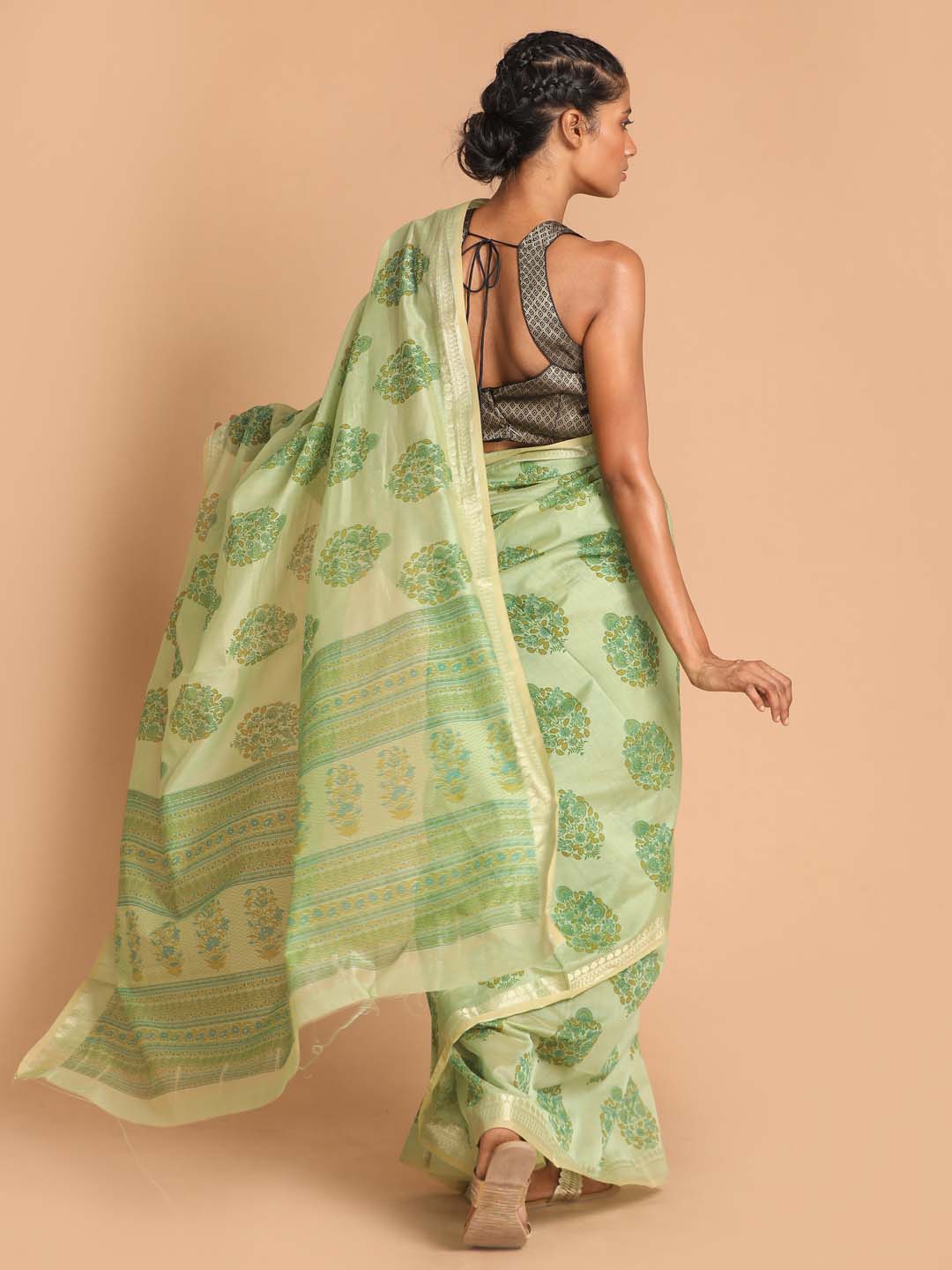 Indethnic Printed Cotton Blend Saree in Green - View 3