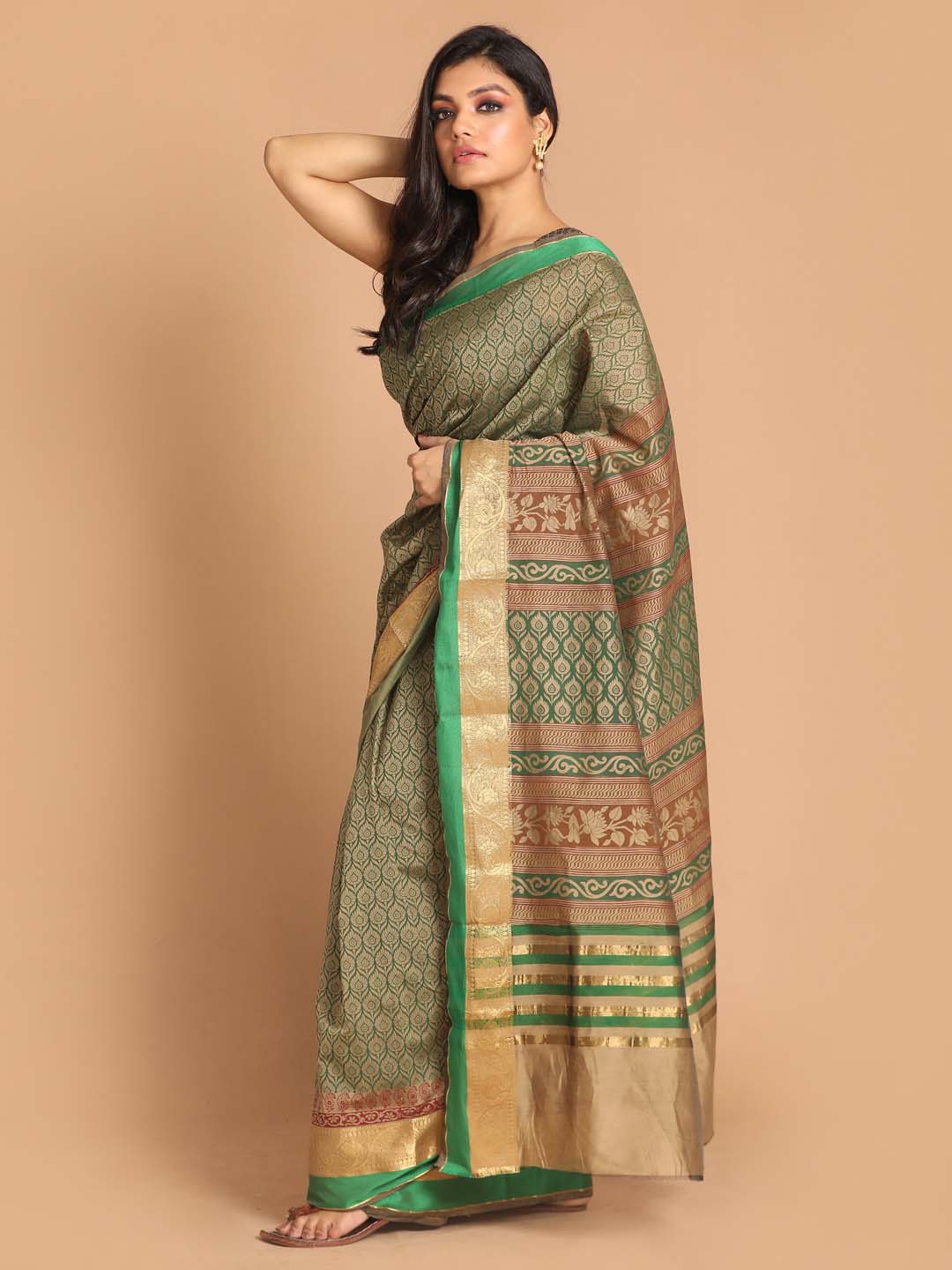 Indethnic Printed Cotton Blend Saree in Green - View 2