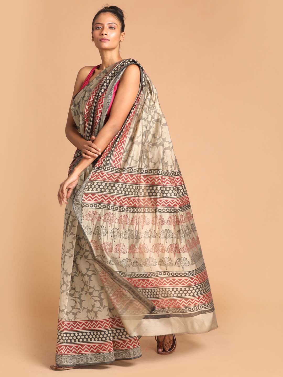 Indethnic Printed Cotton Blend Saree in Grey - View 1