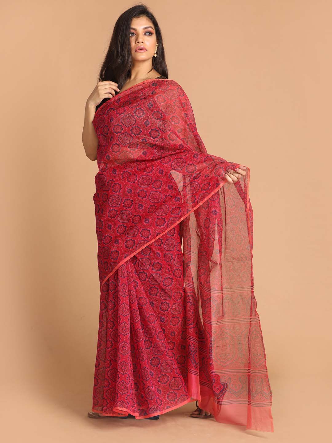 Indethnic Printed Cotton Blend Saree in Magenta - View 2