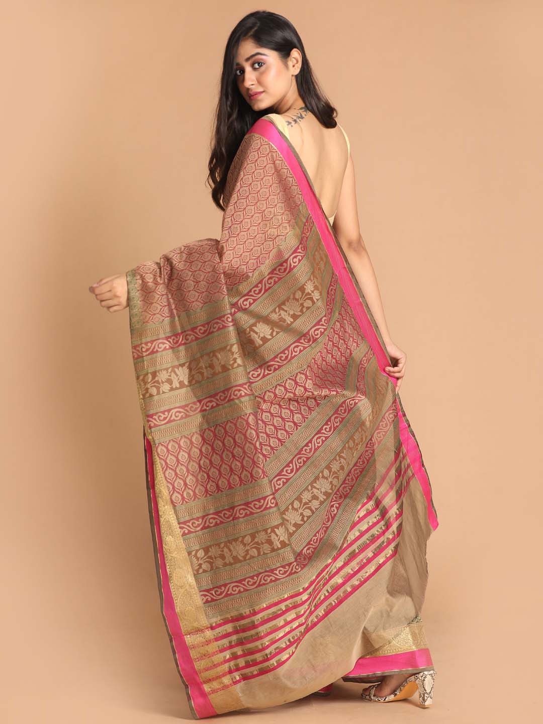 Indethnic Printed Cotton Blend Saree in Magenta - View 3