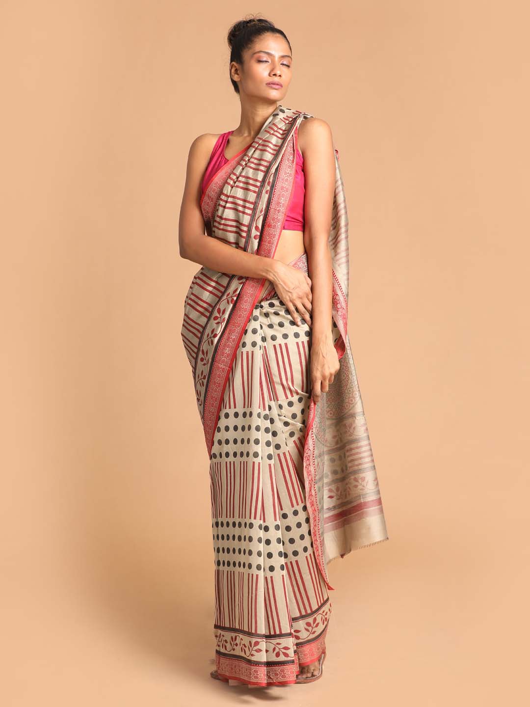 Indethnic Printed Cotton Blend Saree in Maroon - View 1