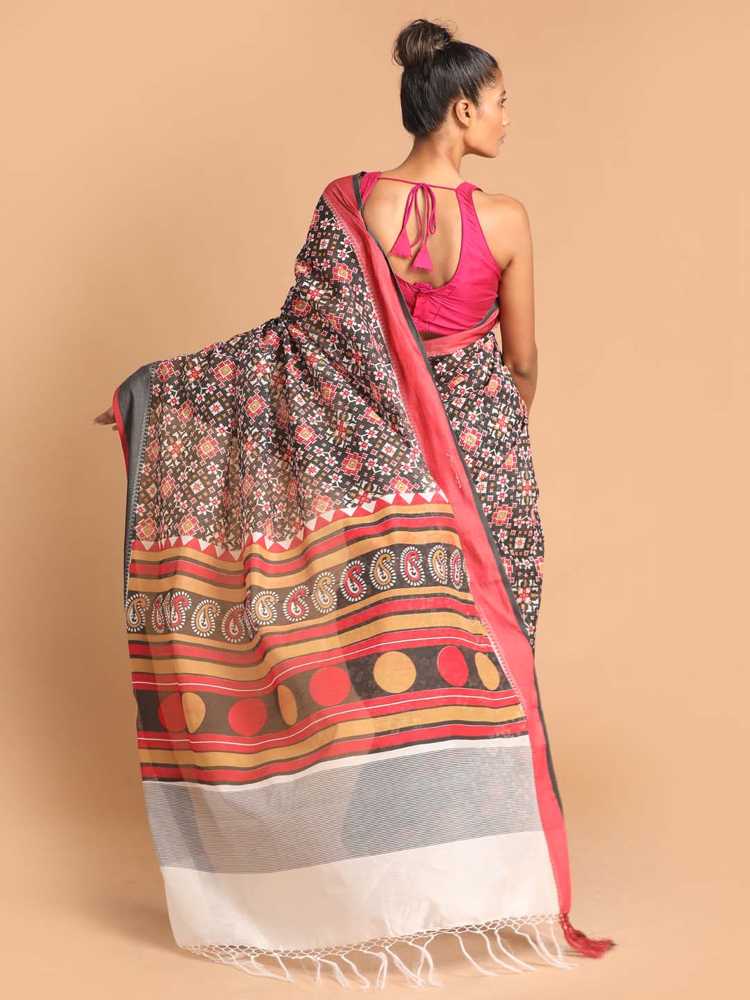 Indethnic Printed Cotton Blend Saree in Maroon - View 3