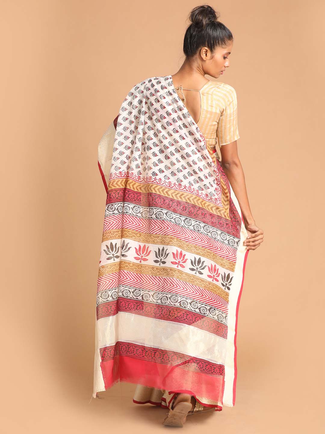 Indethnic Printed Cotton Blend Saree in Maroon - View 2