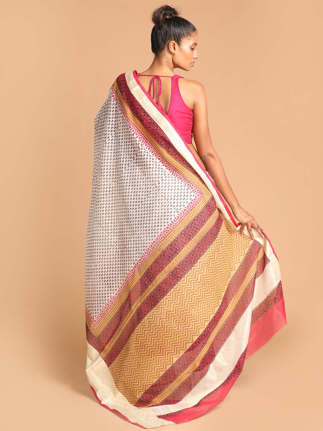 Indethnic Printed Cotton Blend Saree in Maroon - View 3